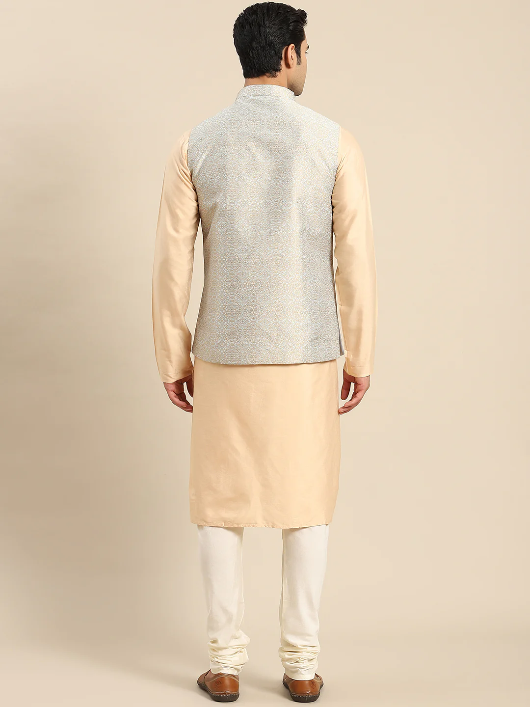 Kisah Men grey Kurta Jacket Set - Image 8