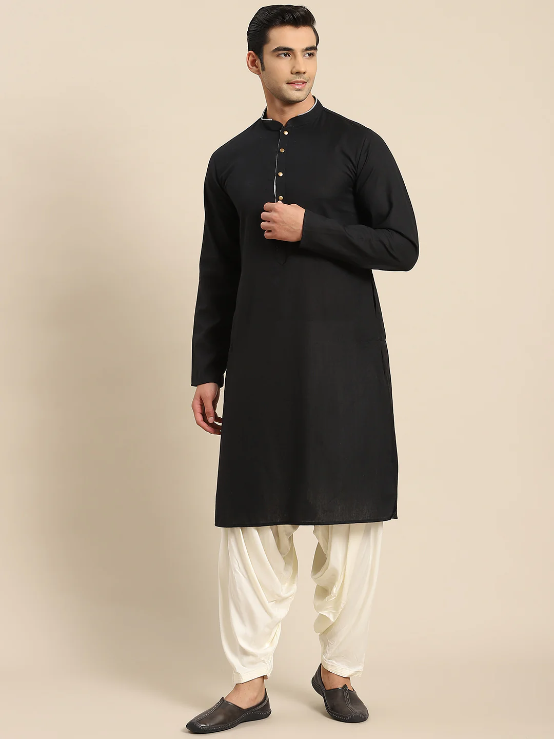 Kisah Men Black Kurta Set - Image 6