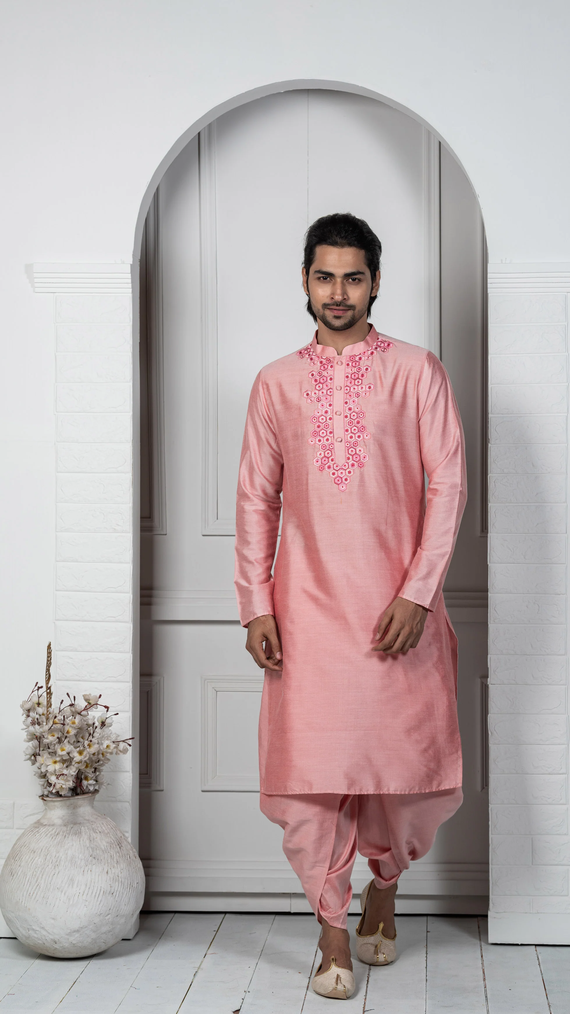 Kisah Men Pink Kurta (Set of 1) - Image 5