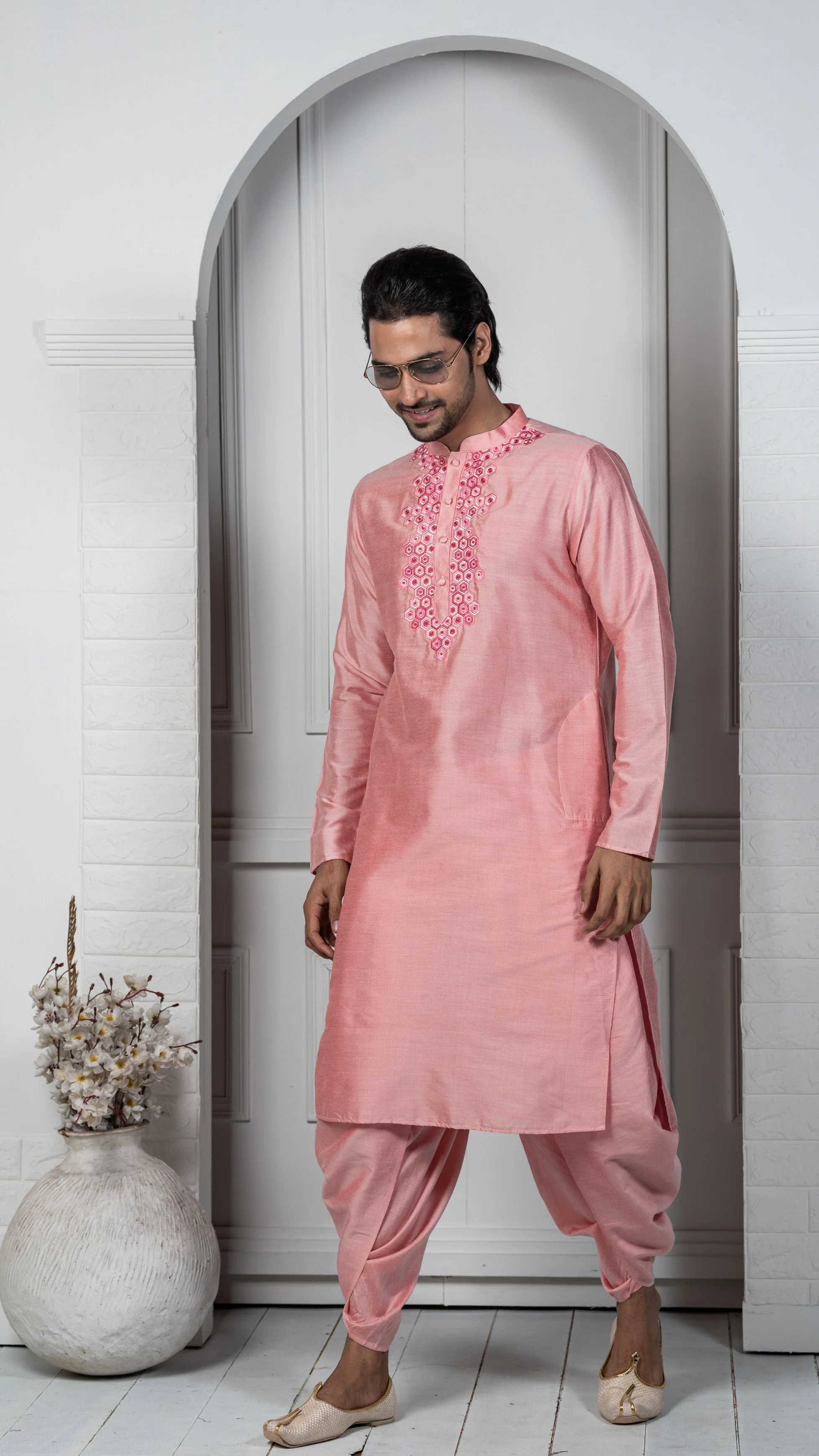 Kisah Men Pink Kurta Set - Image 4