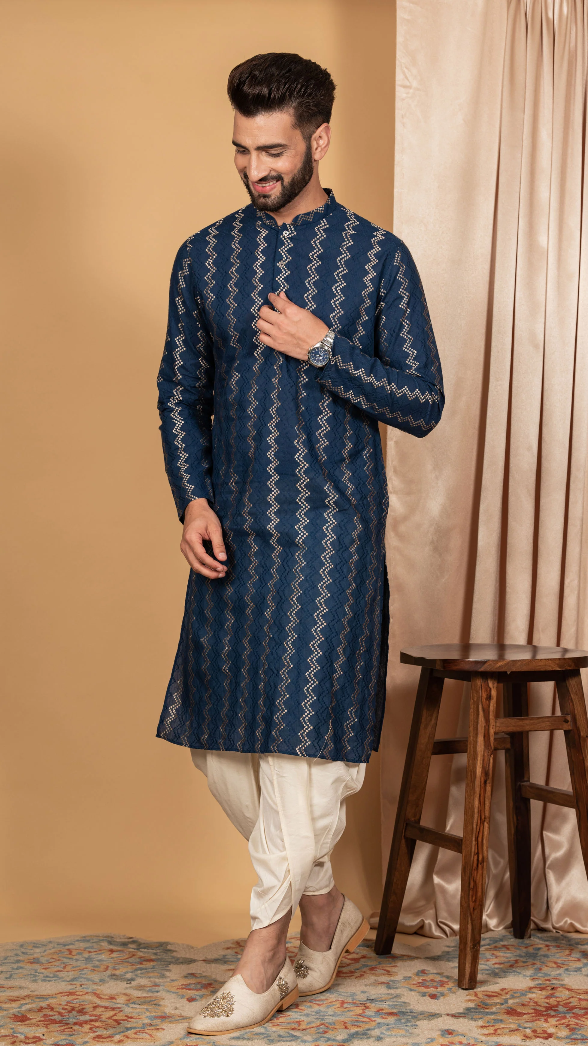 Men Navy Blue Chevron Textured Kurta Dhoti Set - Image 3