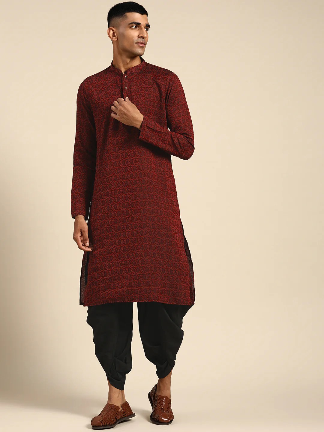 Men Maroon Textured Kurta