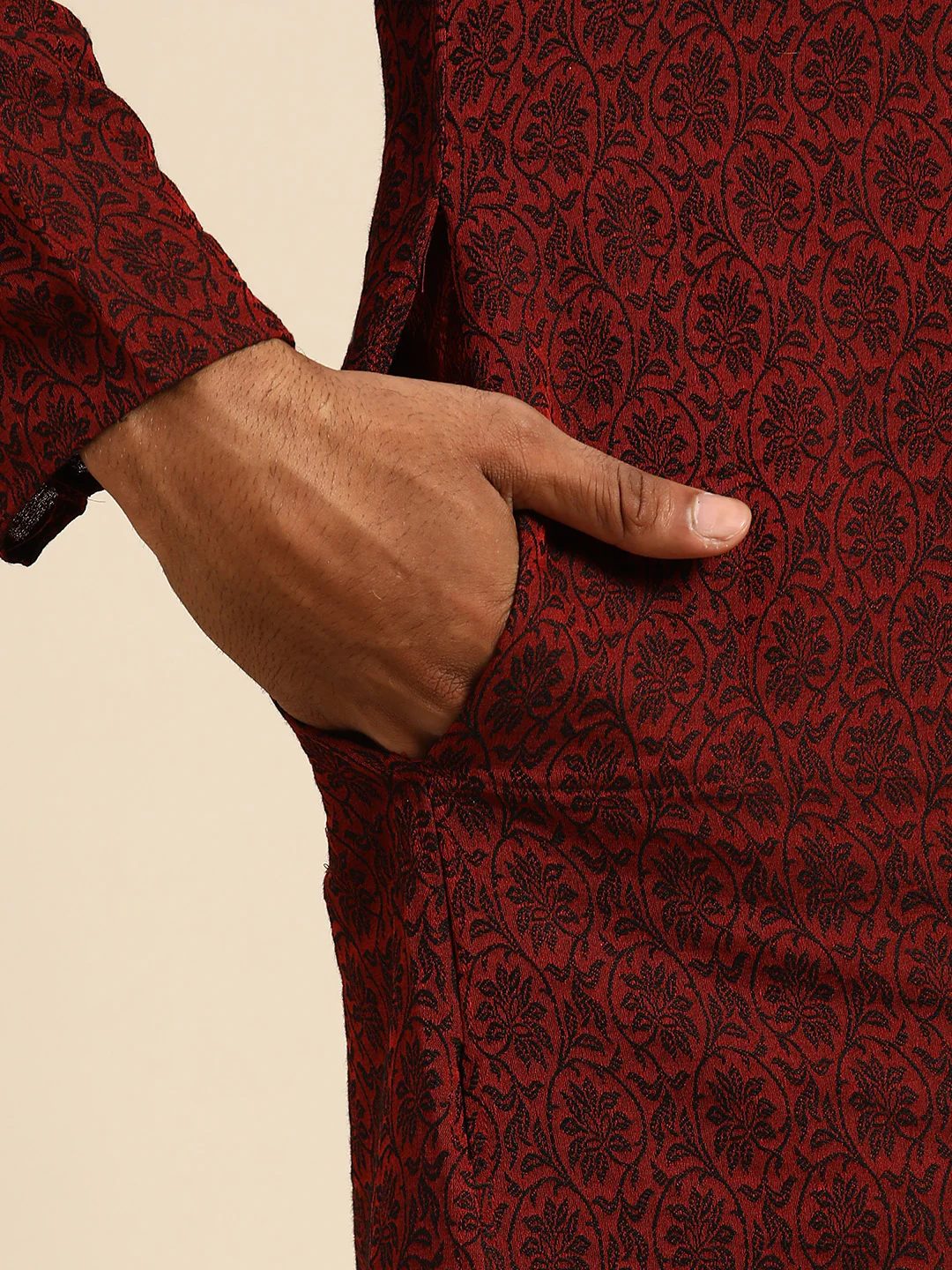 Men Maroon Textured Kurta Dhoti Set - Image 5