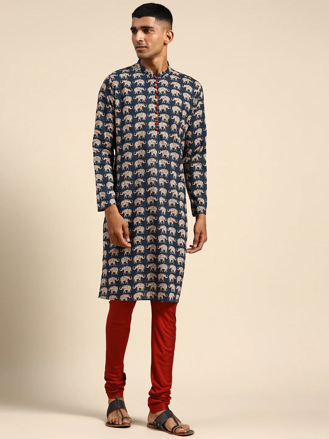 Kisah Men Navy blue Kurta Set - Image 3
