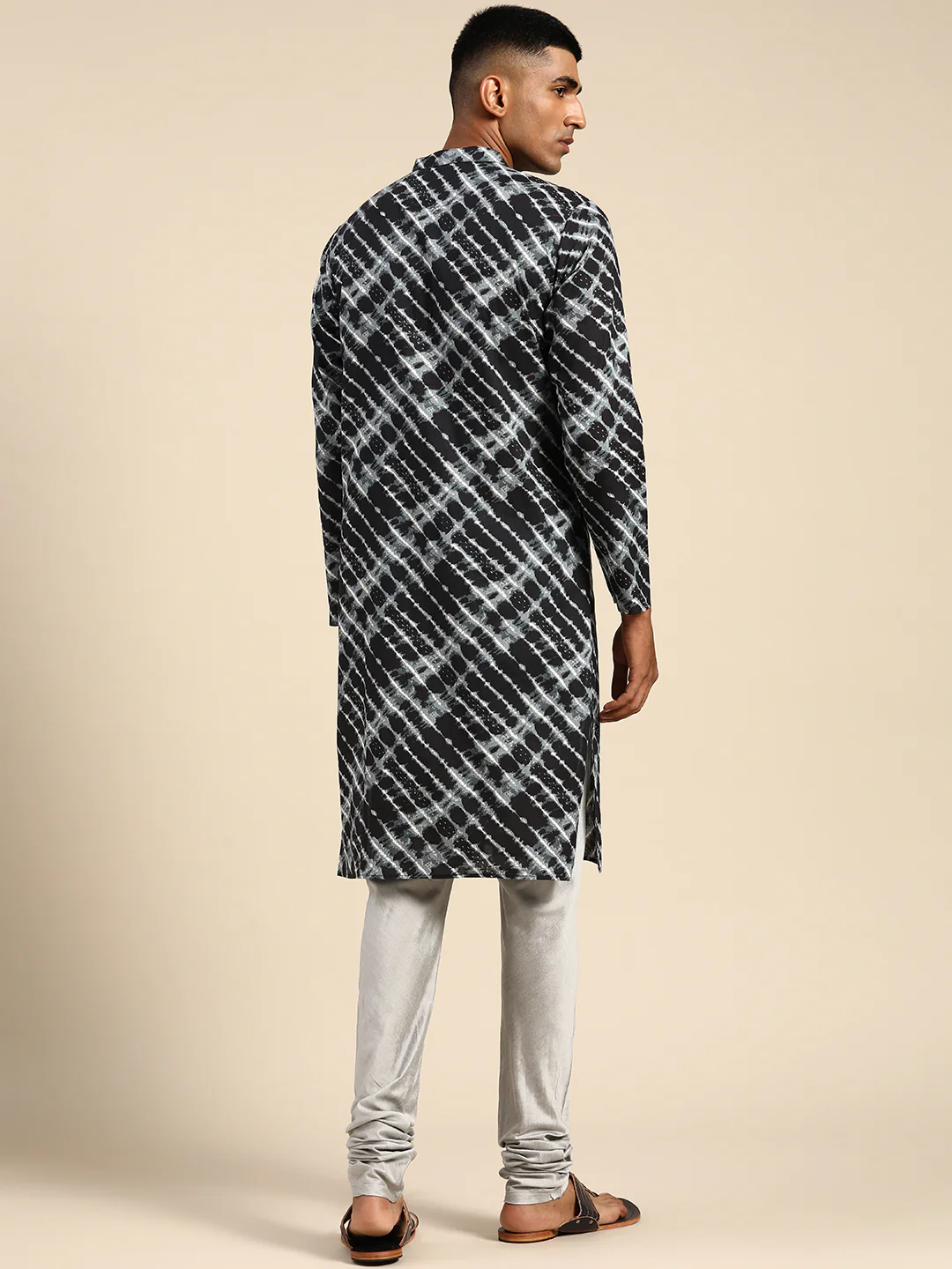 Kisah Men Black Kurta Set - Image 3