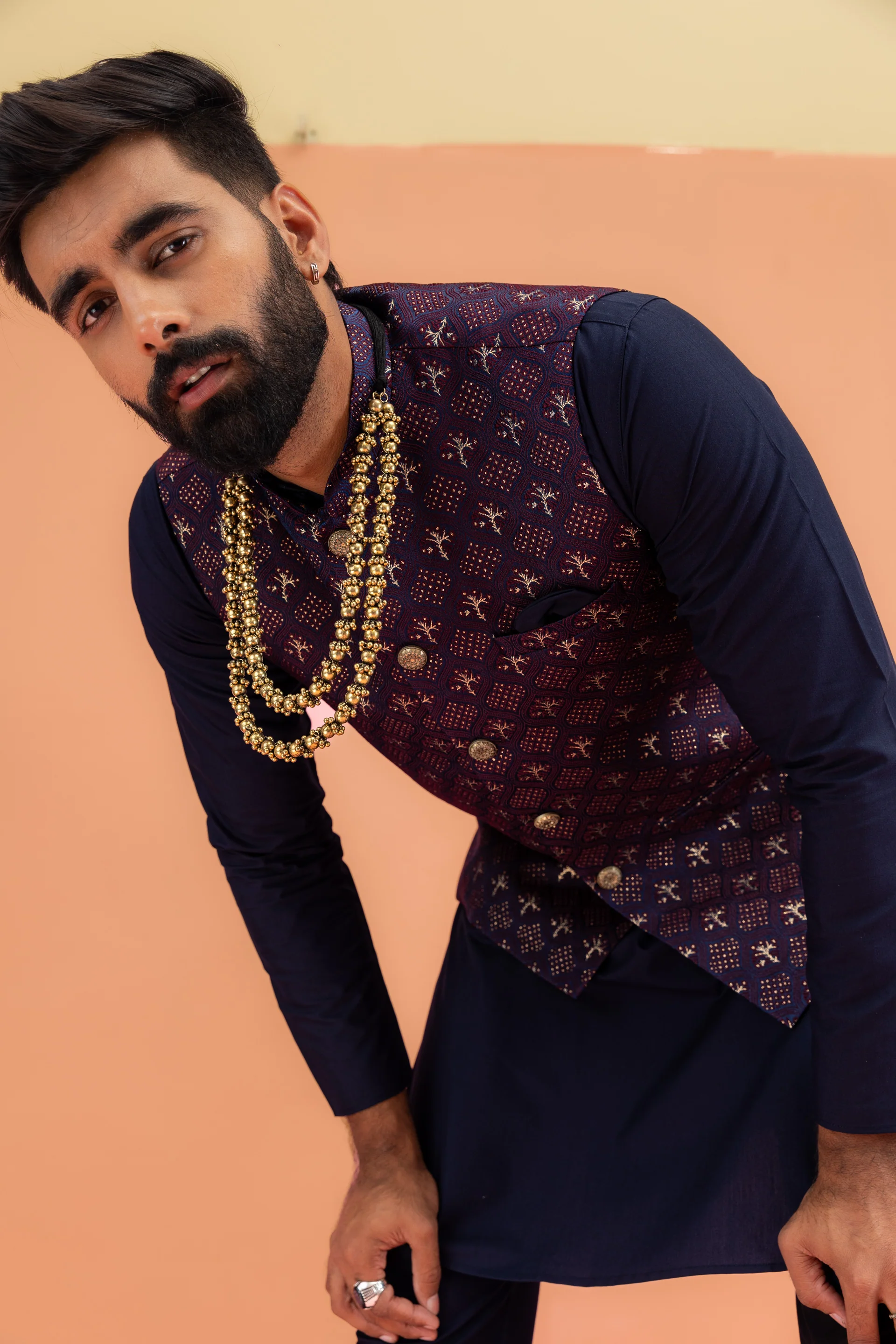 Maroon Textured Jacket Kurta Trouser Set - Image 7