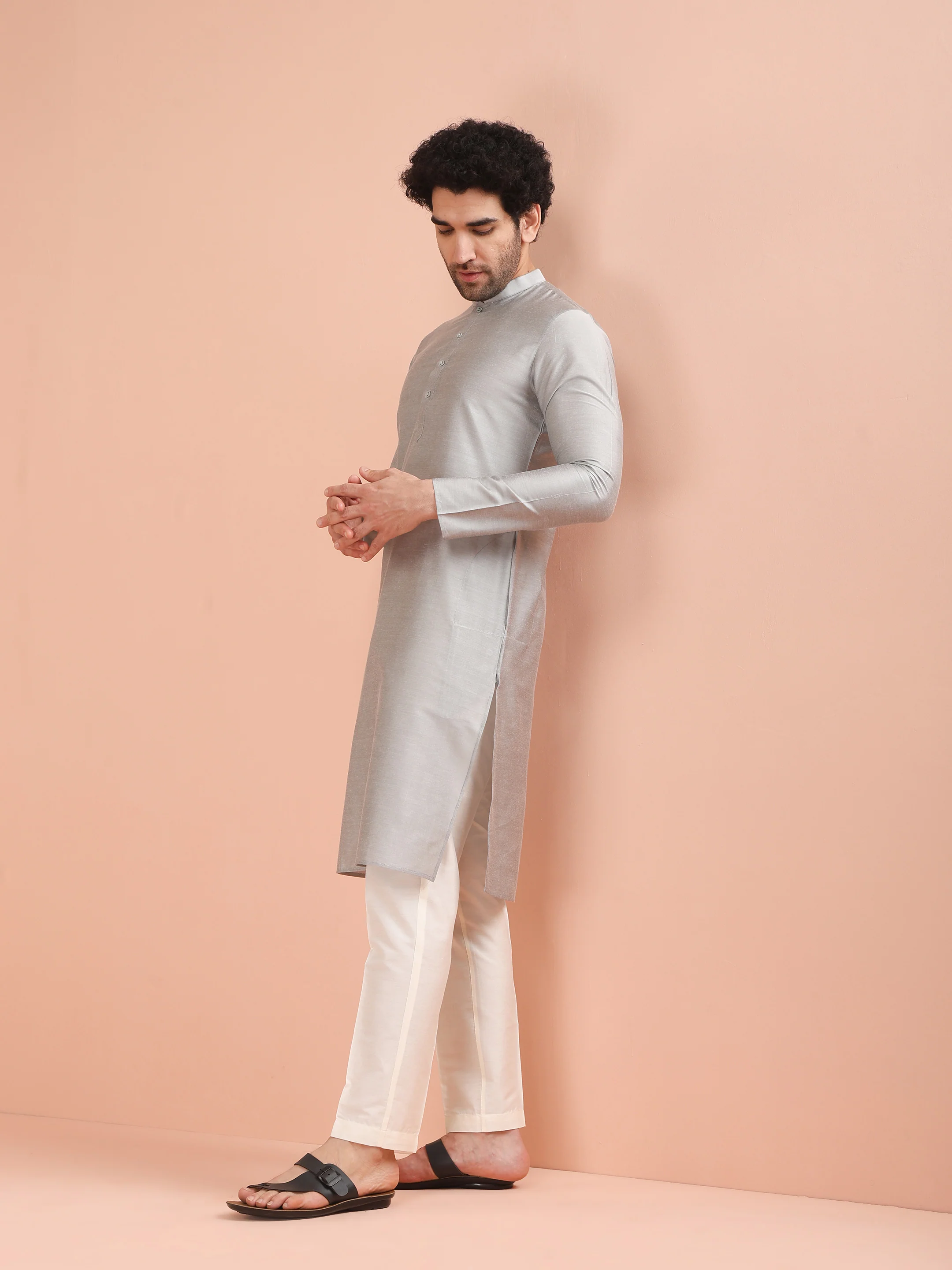 Men Grey Solid Kurta Trouser Set - Image 3