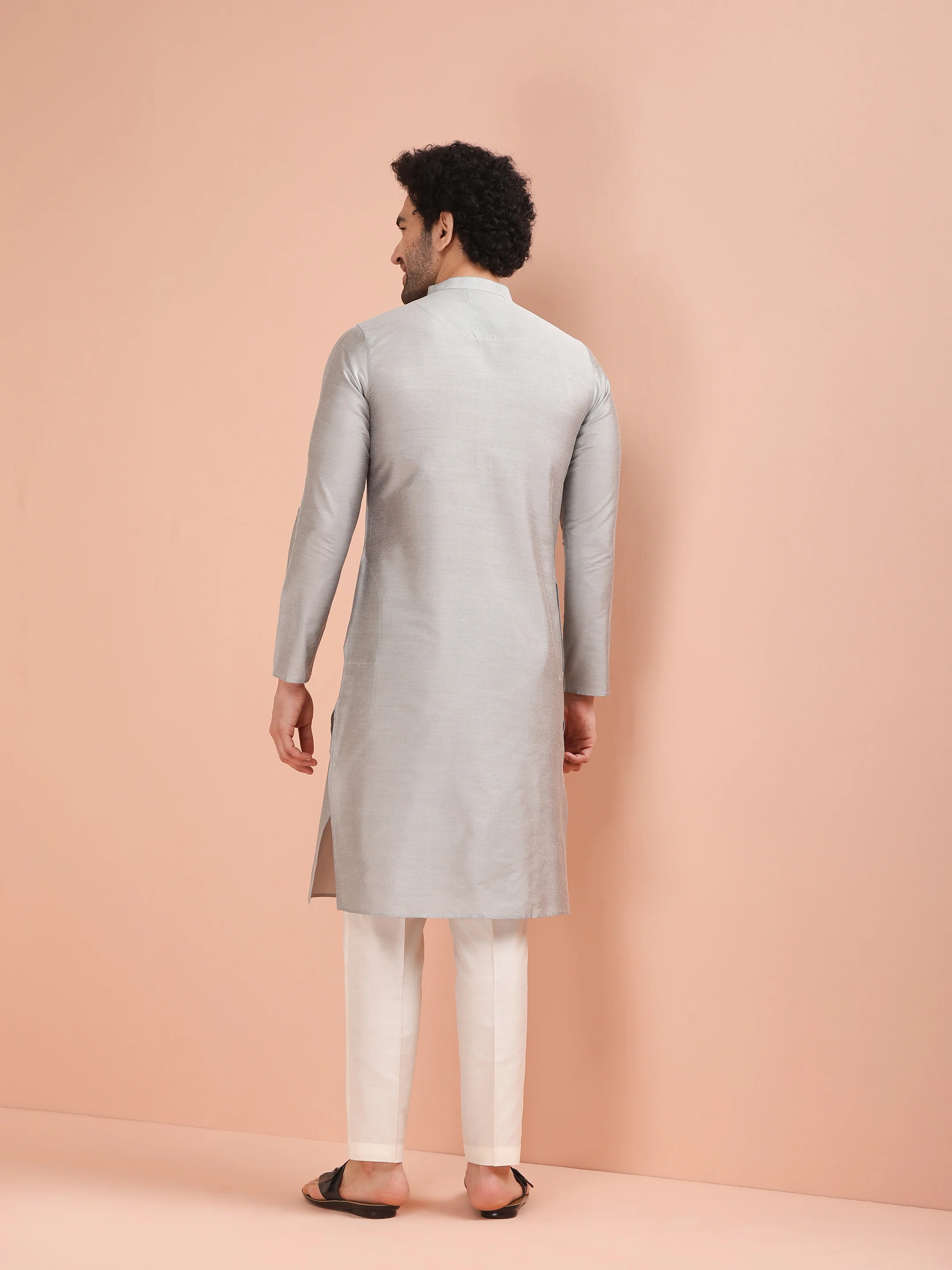 Men Grey Solid Kurta Trouser Set - Image 4