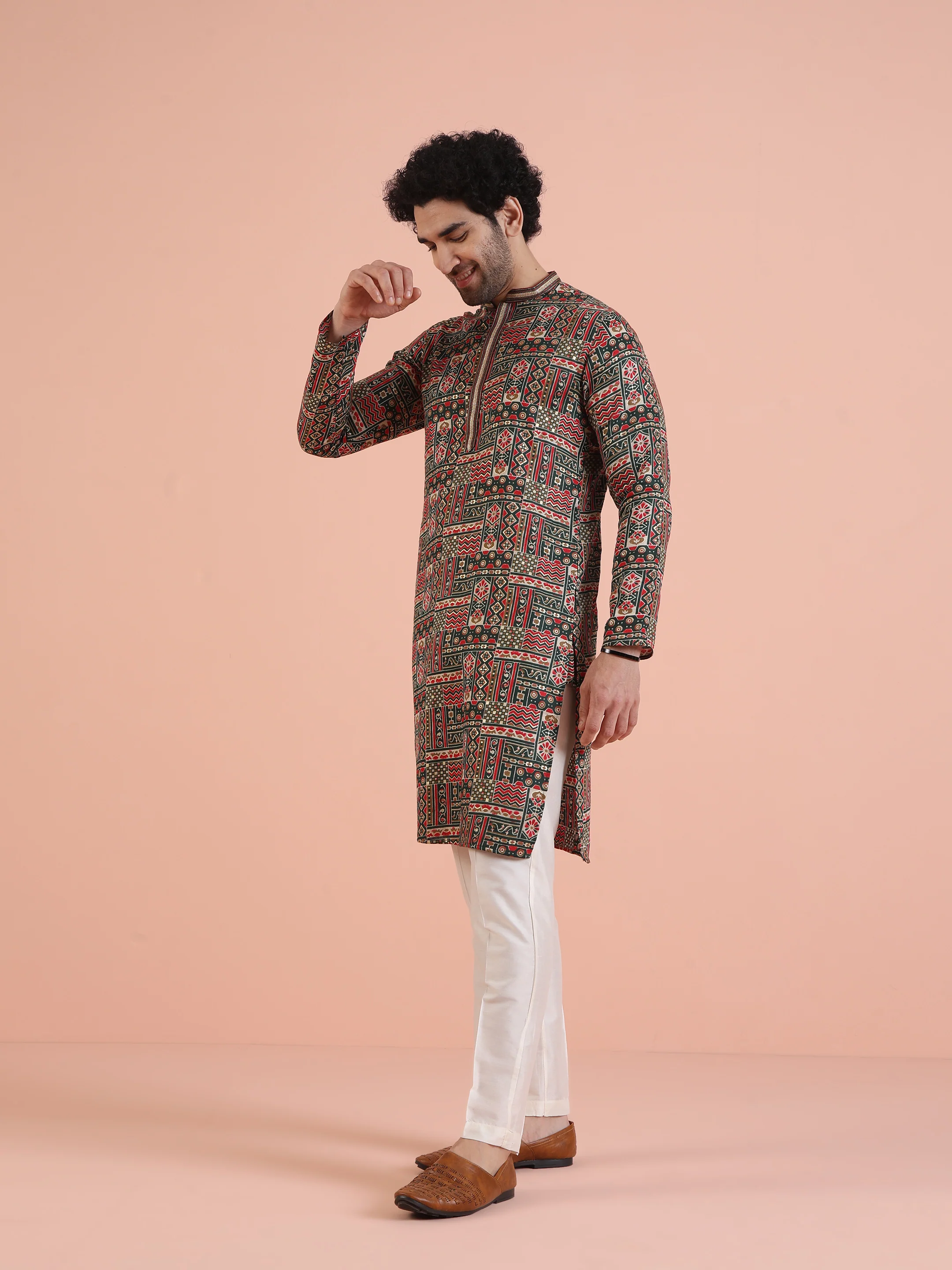 Multicolor Printed Kurta Cream Trouser Set - Image 3