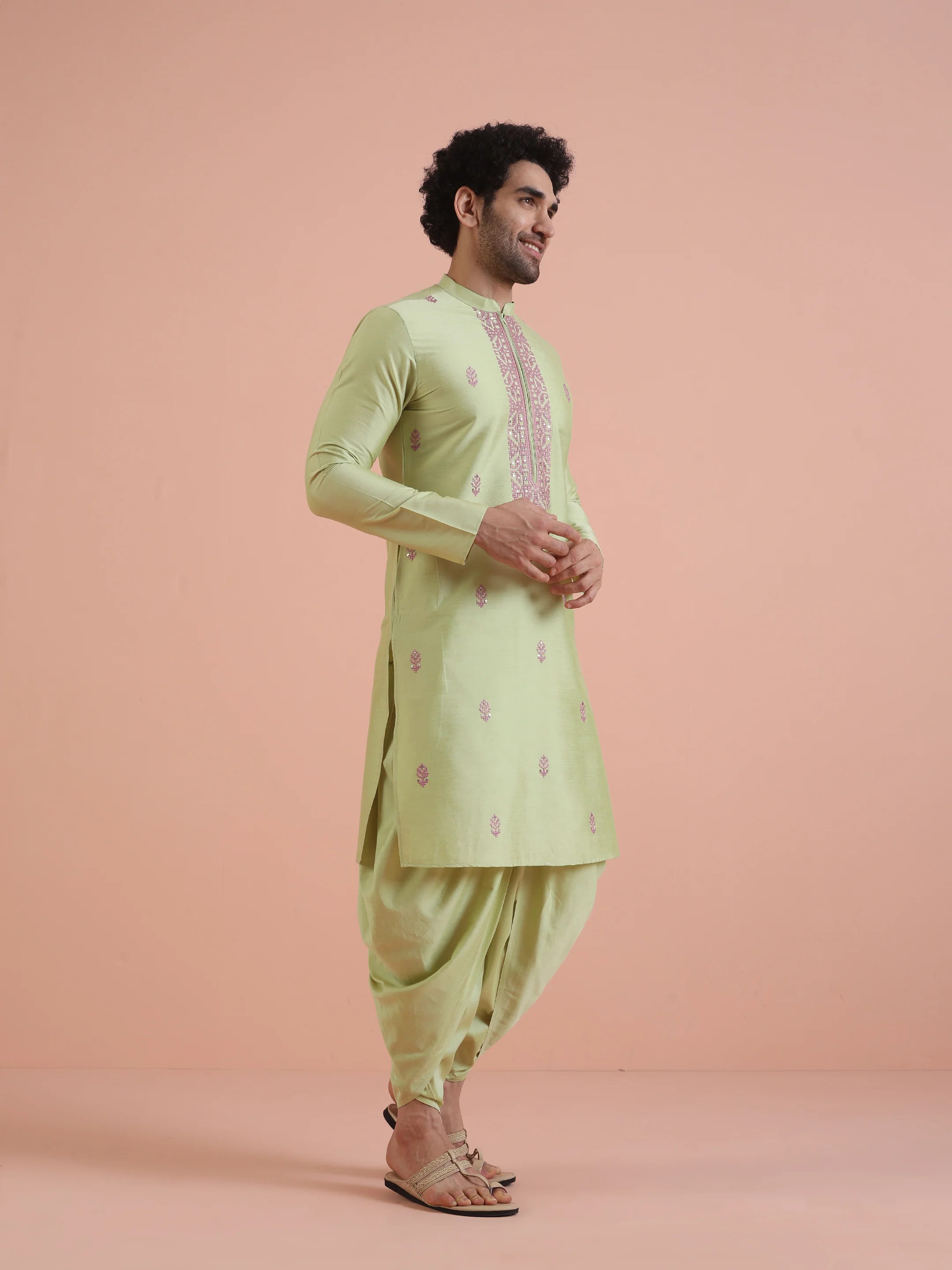 Men Green Embroidered Ethnic Motifs Kurta Dhoti Set - Image 2