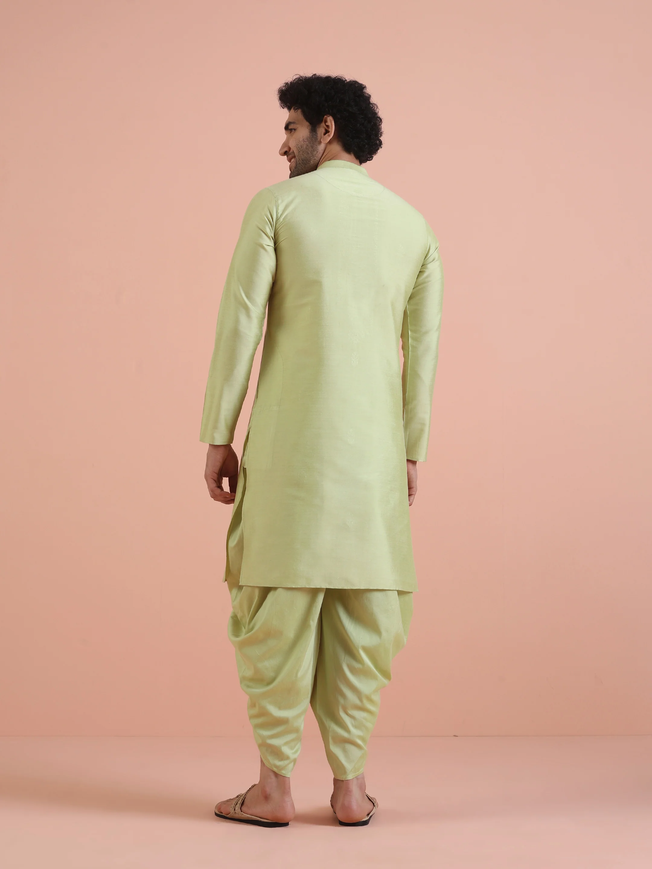 Men Green Embroidered Ethnic Motifs Kurta Dhoti Set - Image 4