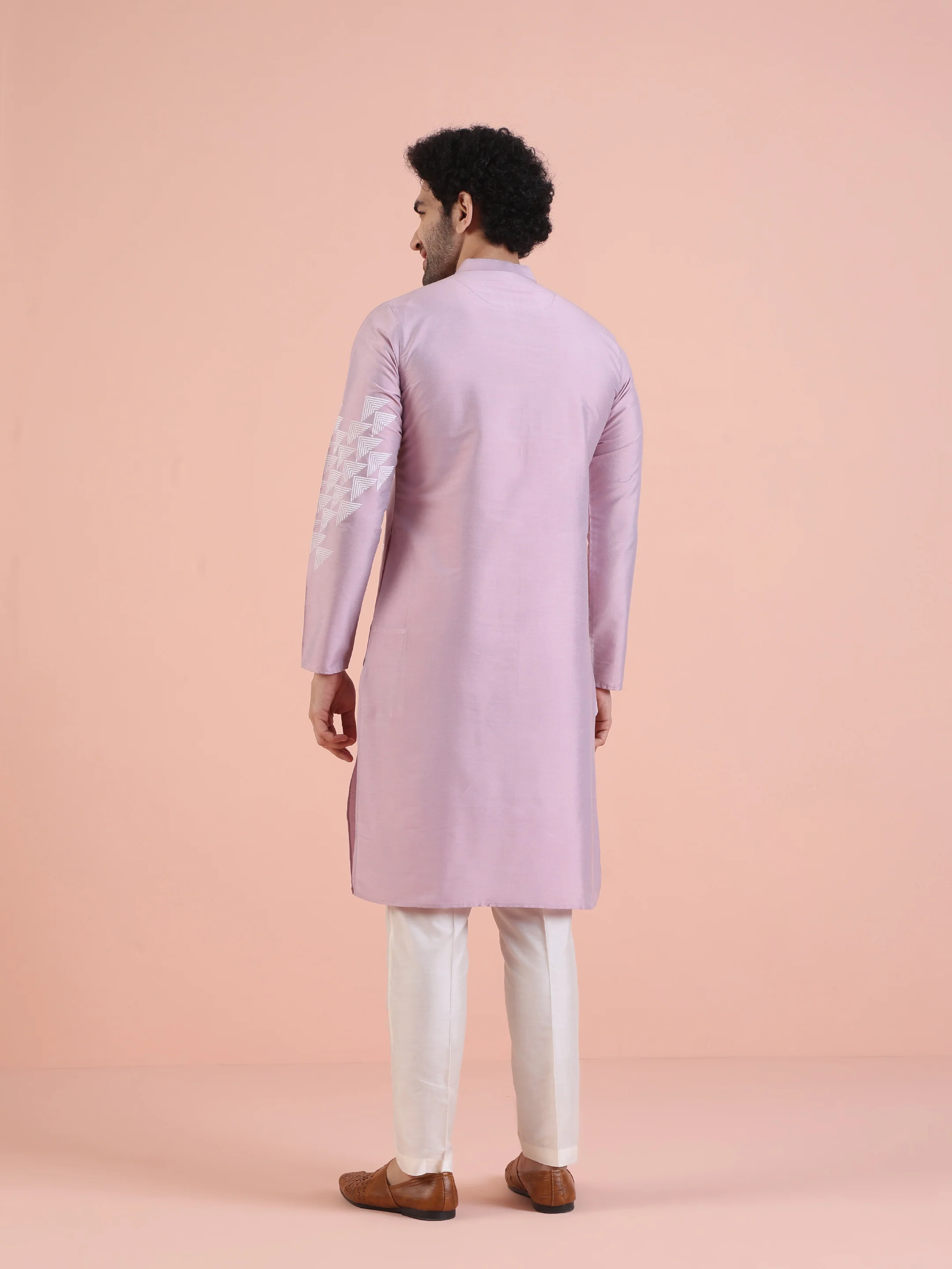 Men Onion pink Printed Kurta Trouser Set with Geometric - Image 4