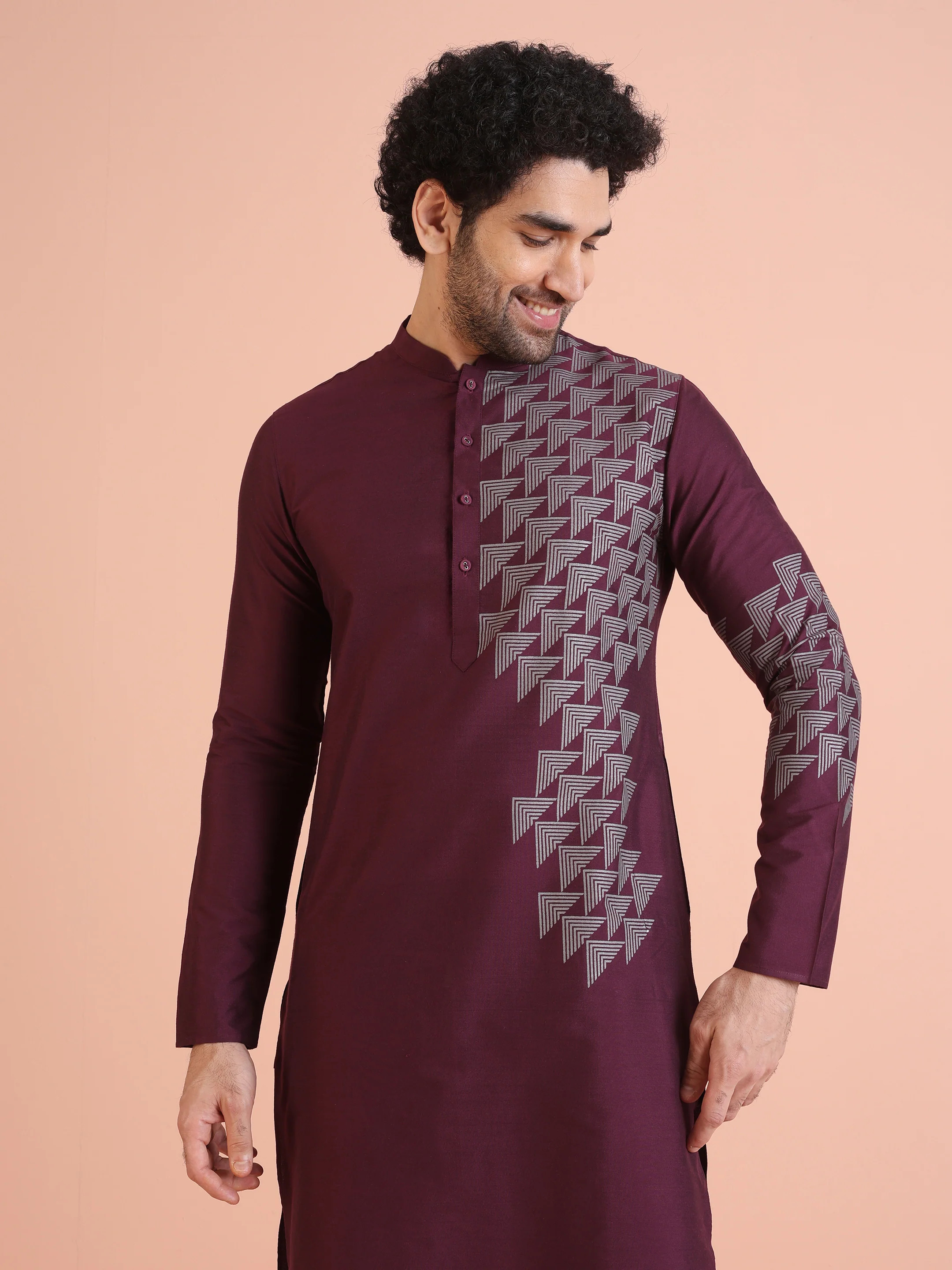 Men Wine Printed Geometric Kurta - Image 7