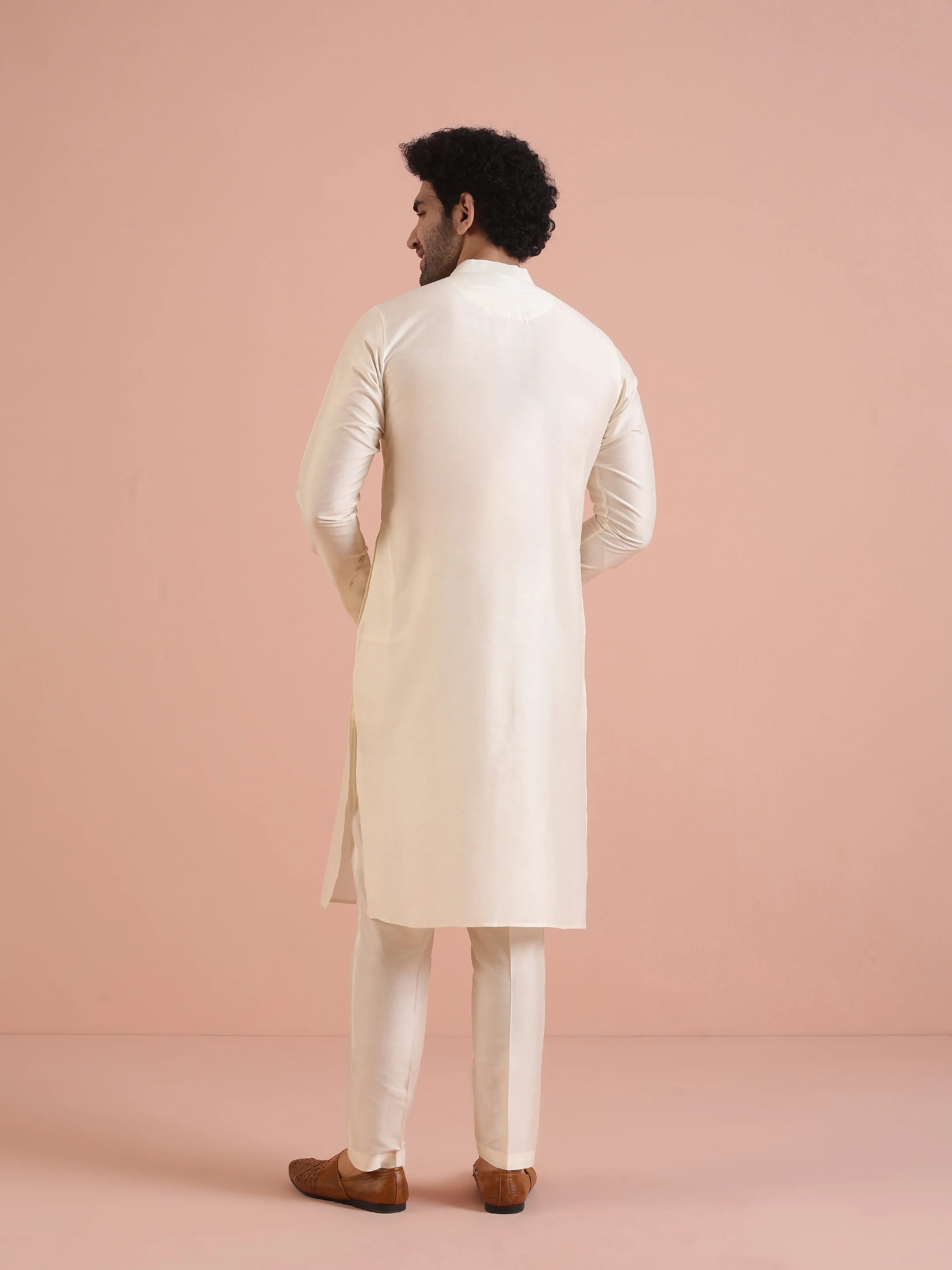 Cream Silk Blend Kurta Trouser Set - Image 4
