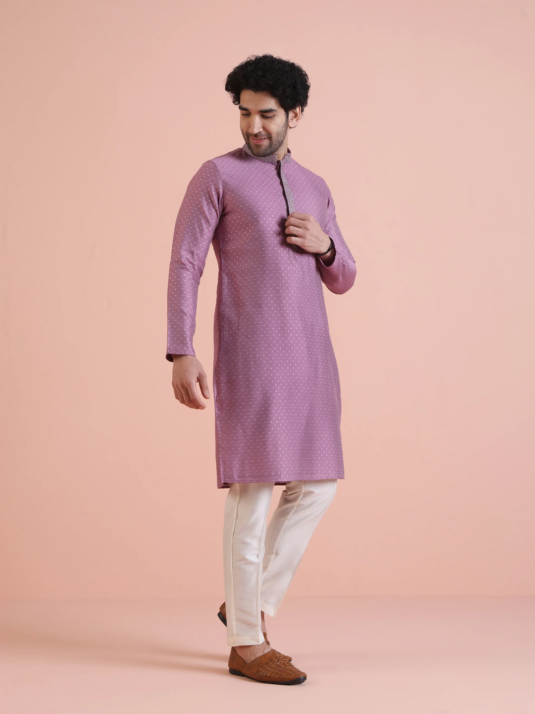 Men Mauve Jacquard Kurta with Thread Work - Image 2