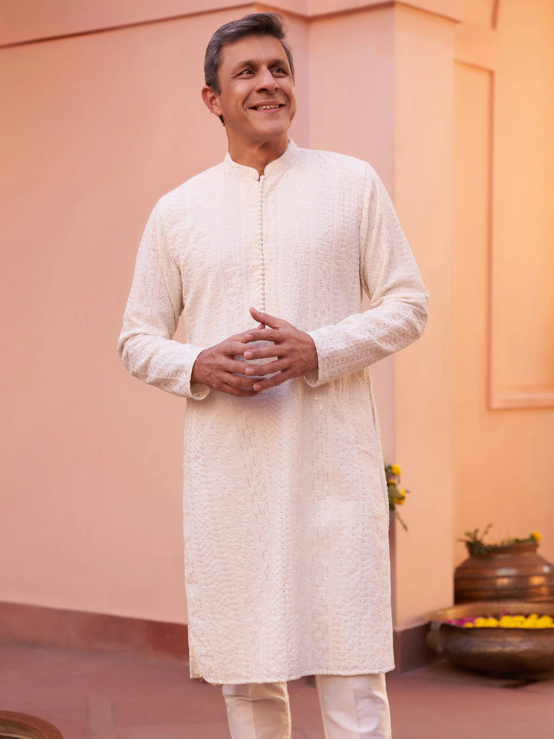 Men Off White Embroidered Kurta with Ethnic Motifs - Image 9