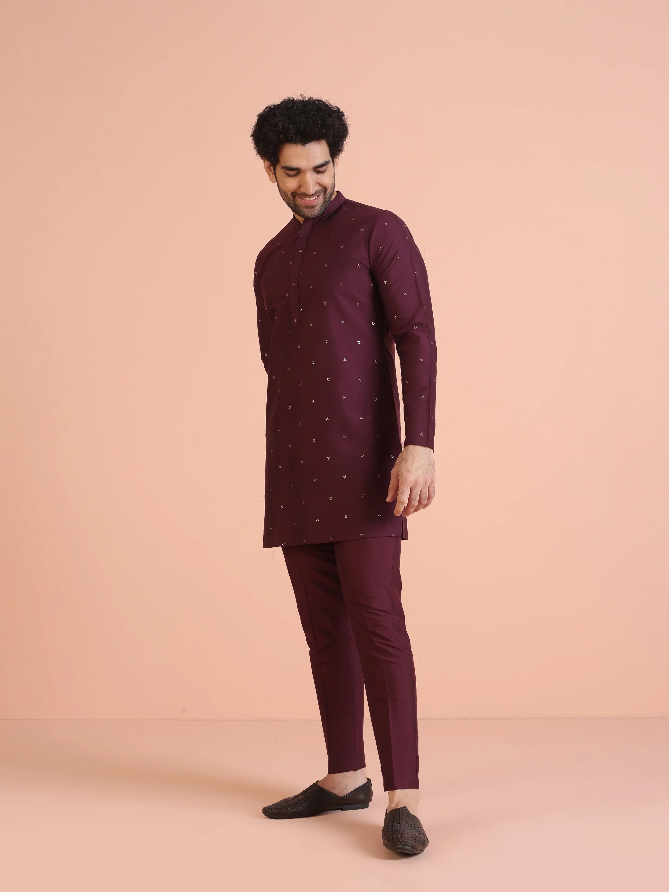 Men Wine Embellished Sequinned Kurta Trouser Set - Image 3