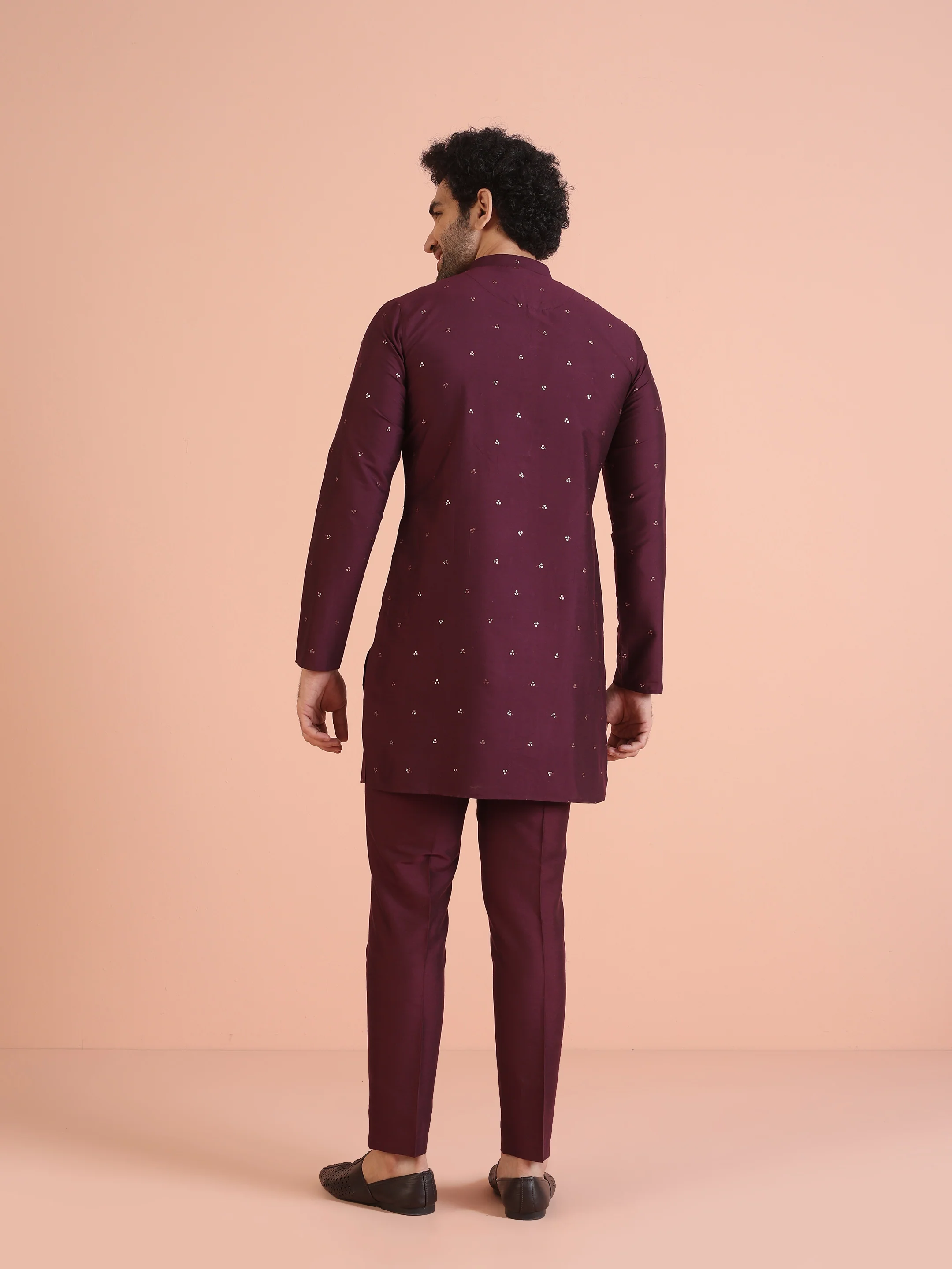 Men Wine Embellished Sequinned Kurta Trouser Set - Image 4