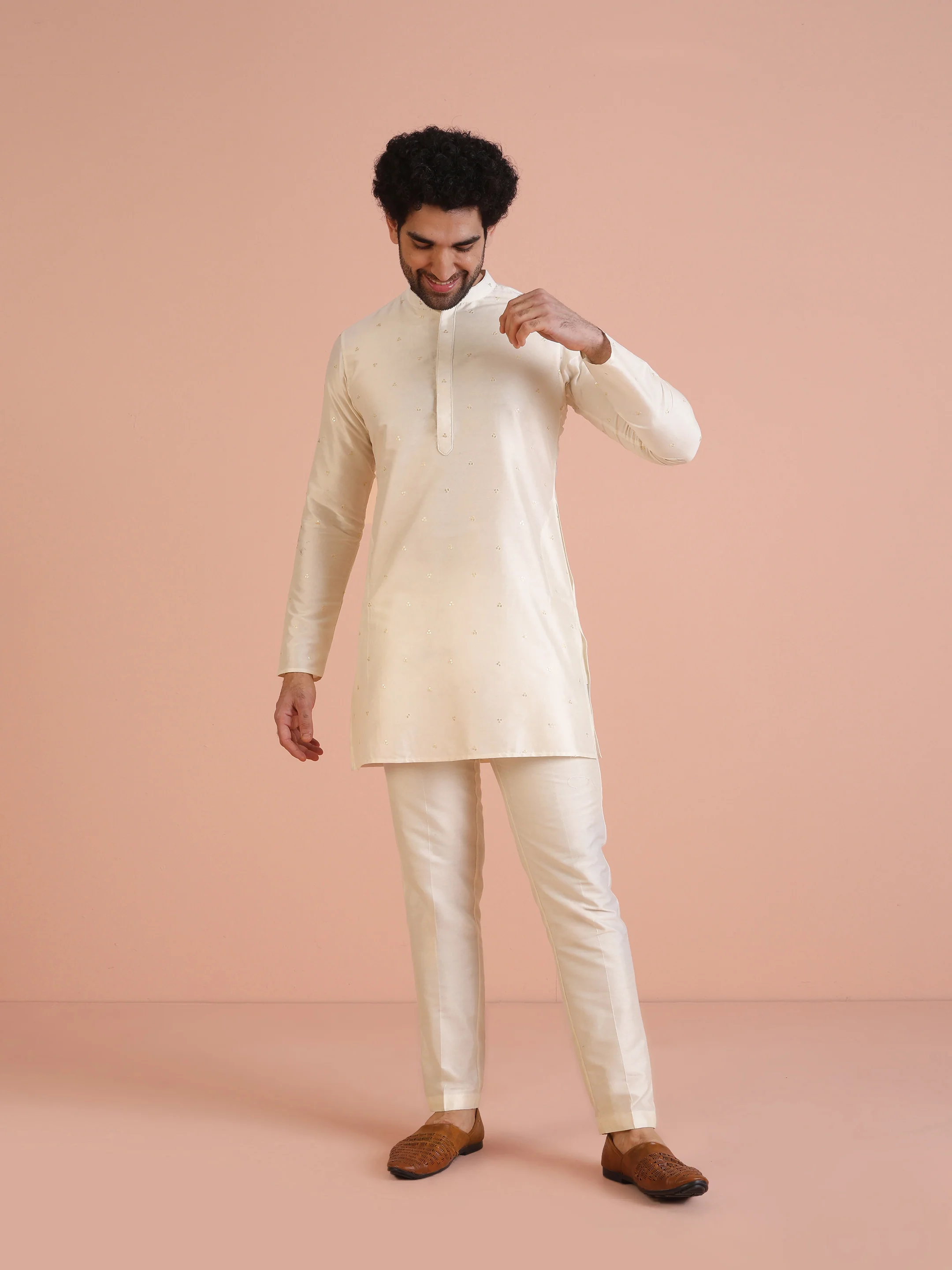 Men Off White Embroidered Kurta with Sequinned - Image 6