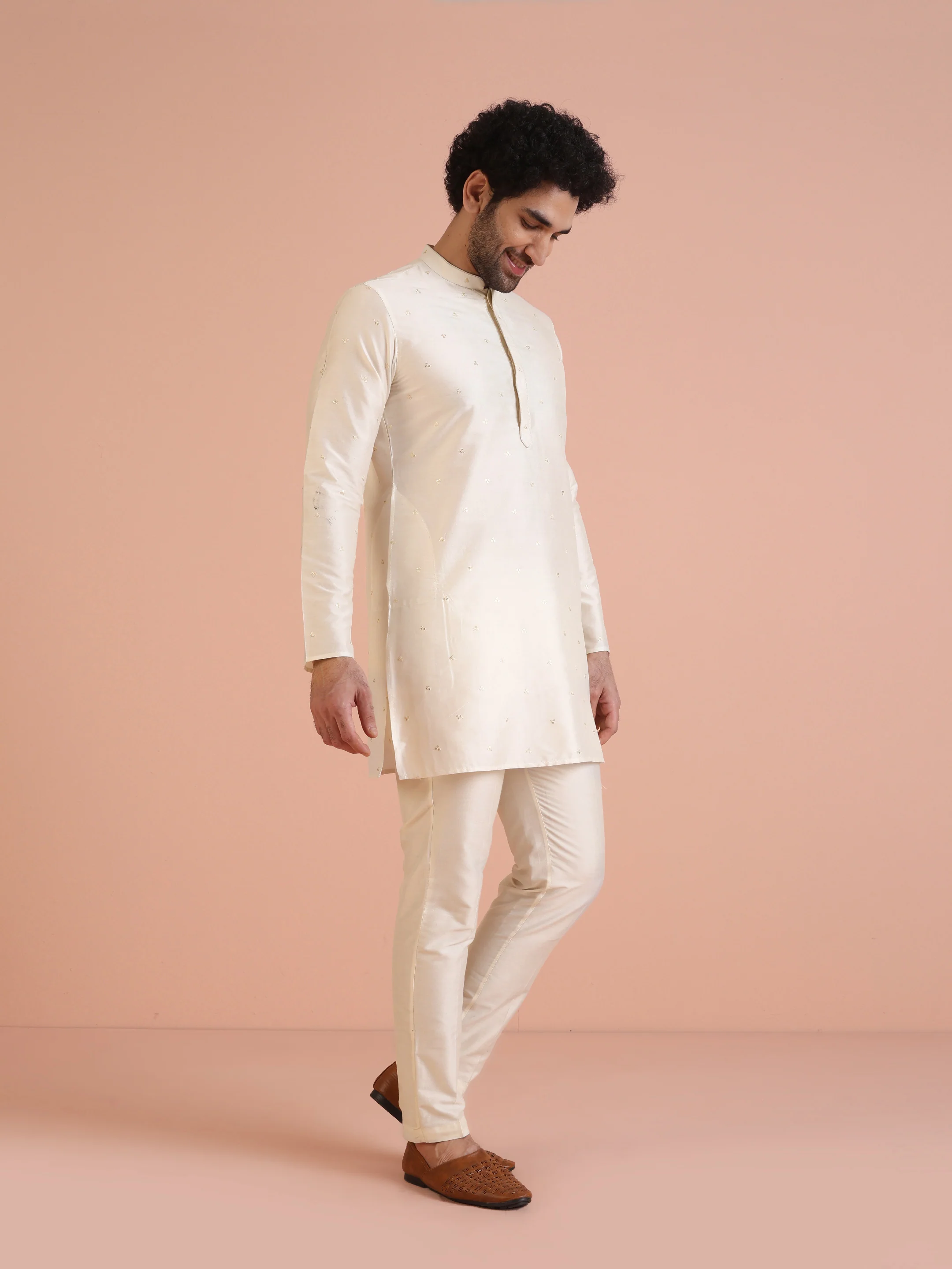 Men Off White Embroidered Sequinned Mid Kurta Trouser Set - Image 2