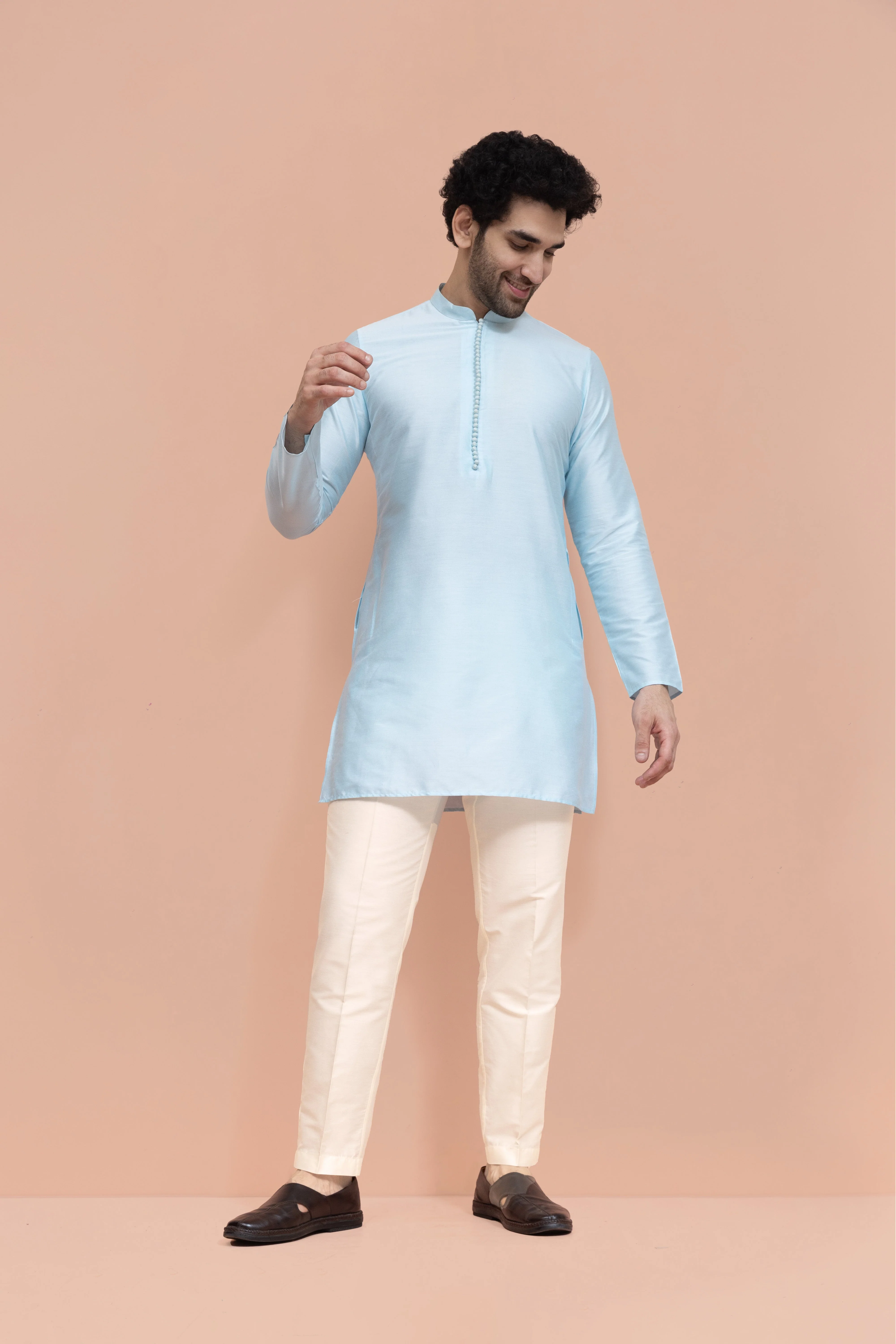 Men Blue Solid Kurta - Image 12