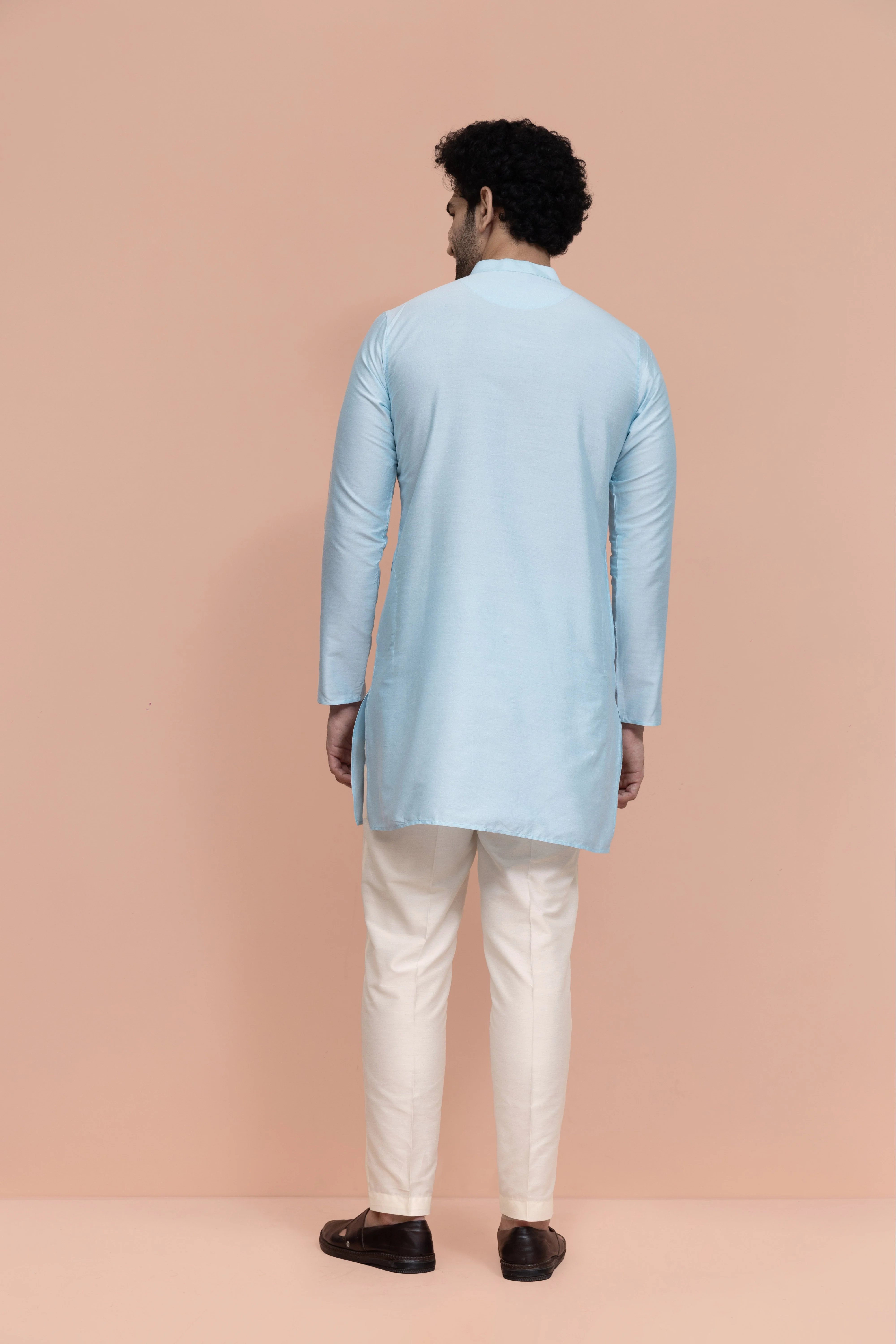 Men Blue Solid Kurta - Image 13