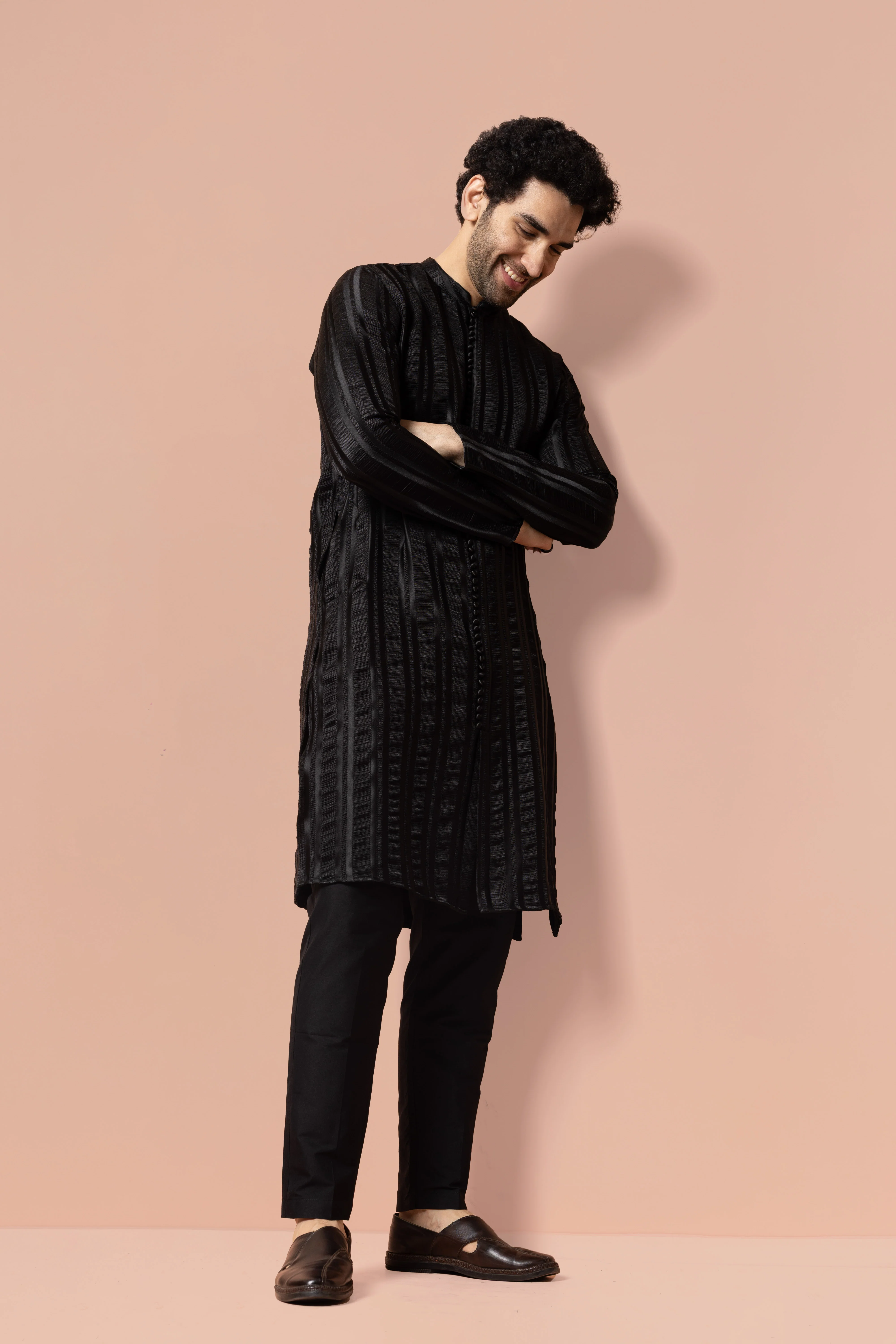 Men Black Self Design Woven Design Kurta Trouser Set - Image 2