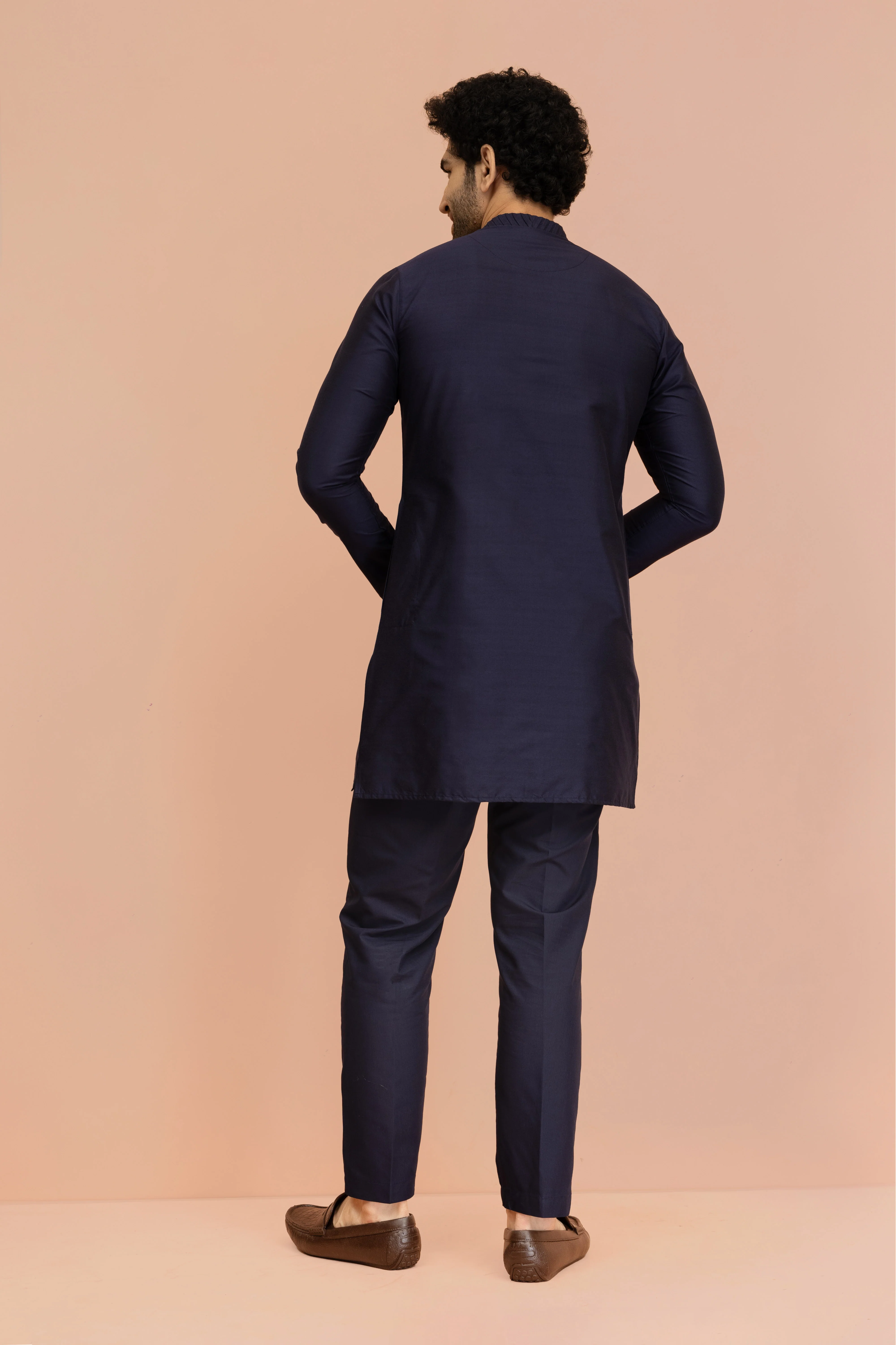 Men Navy Blue Yoke Design Pleating Front Open Kurta - Image 4