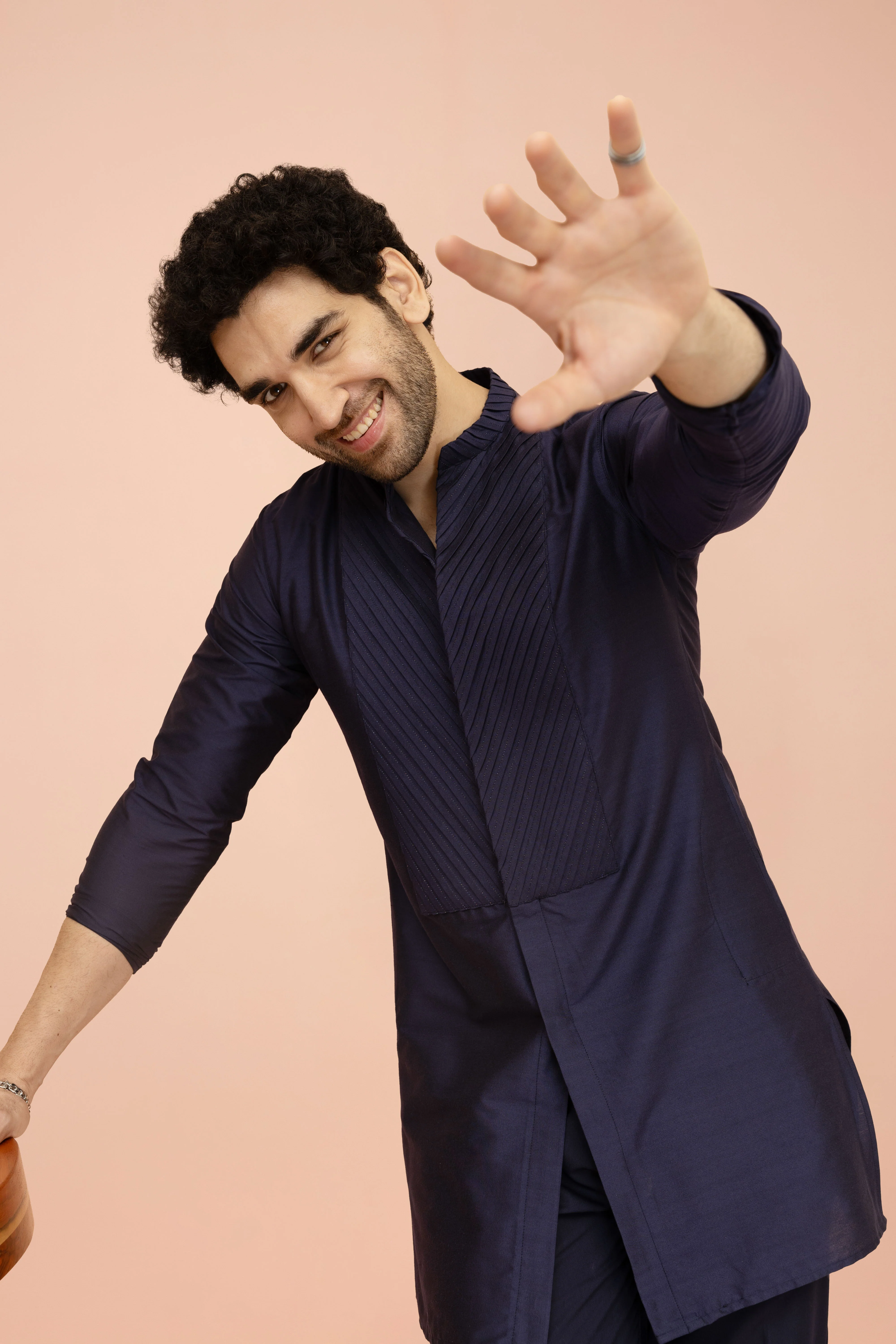 Men Navy Blue Yoke Design Pleating Front Open Kurta - Image 5