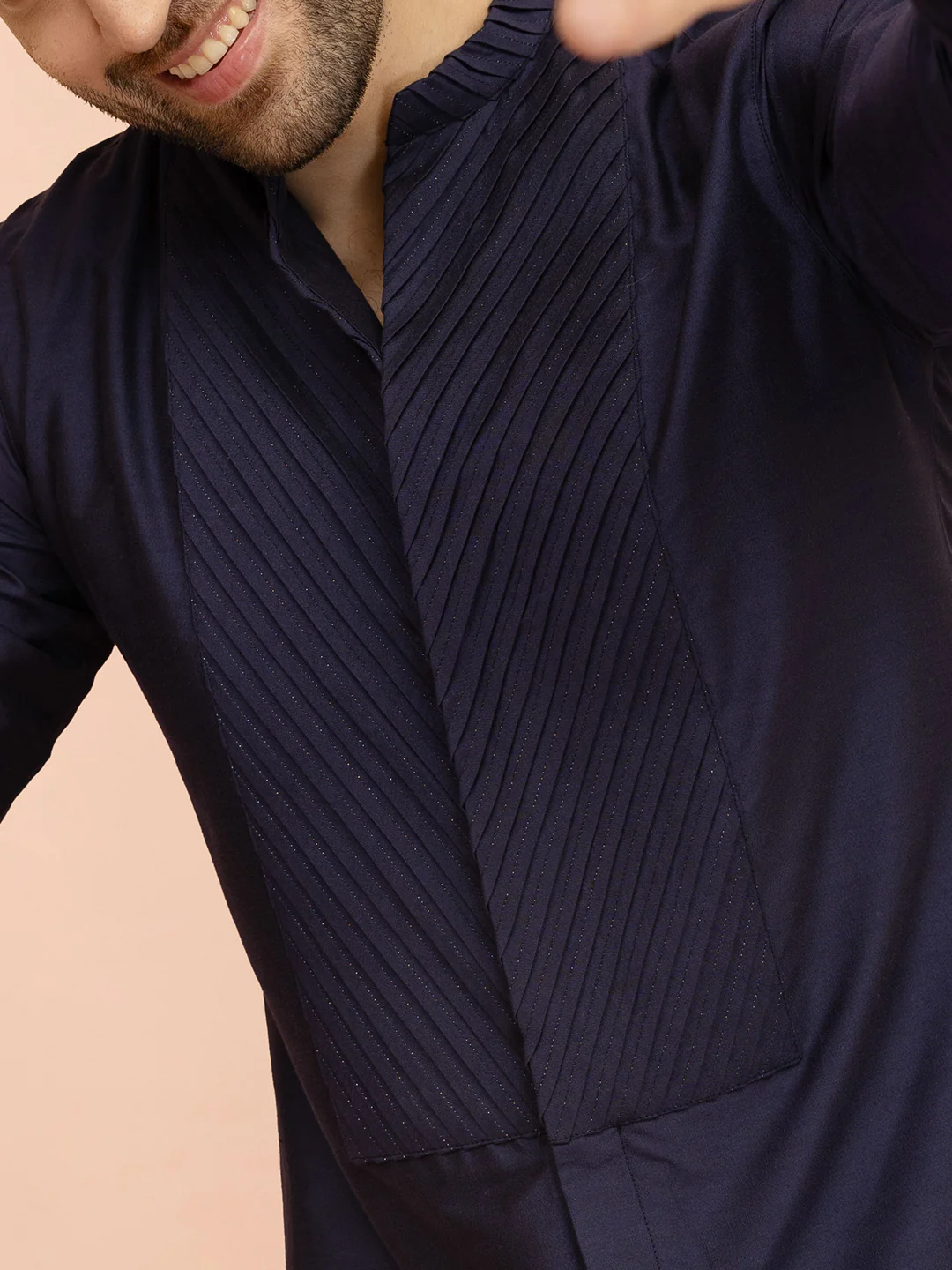 Men Navy Blue Yoke Design Pleating Mid Kurta Trouser Set - Image 5