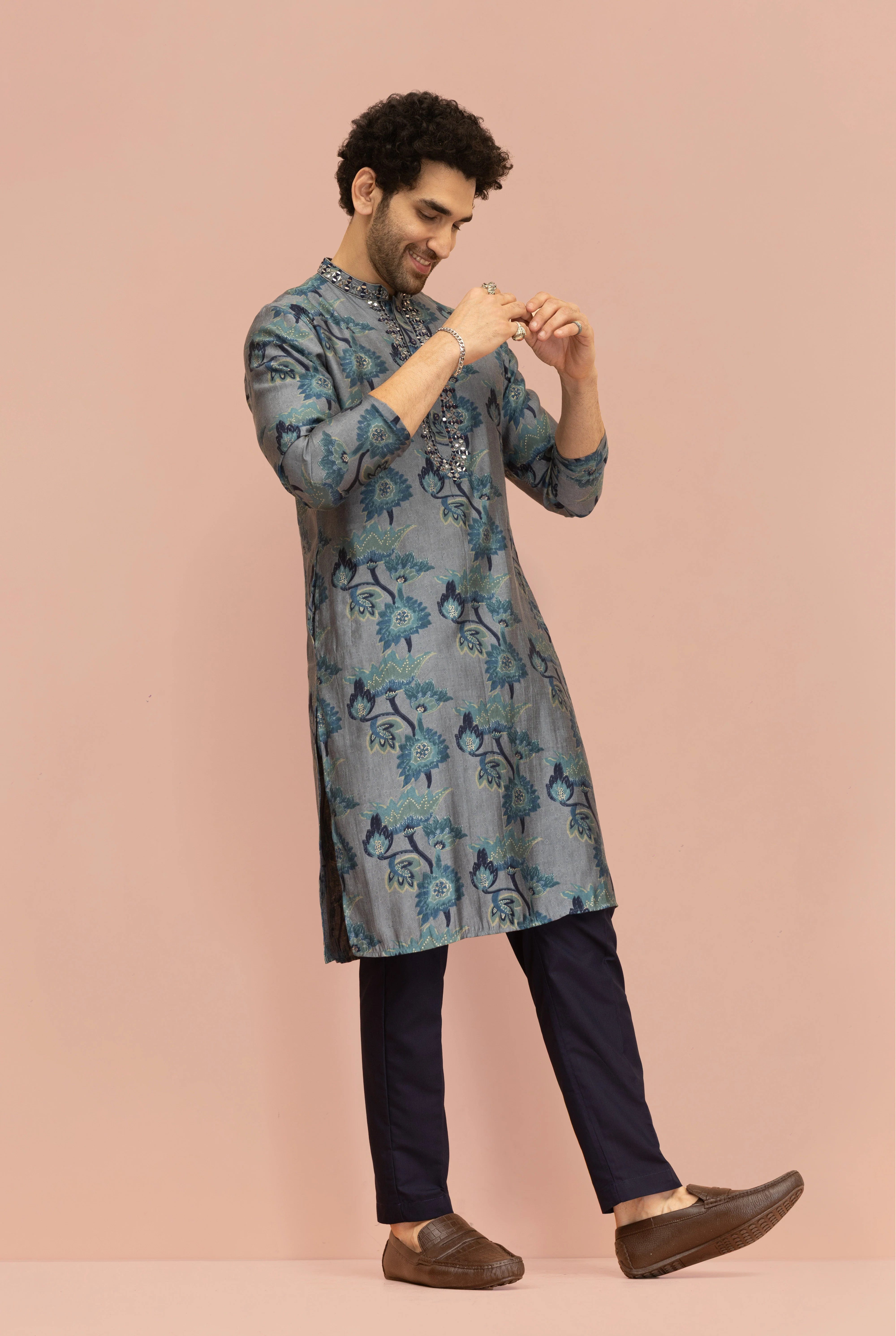 Grey Blue Floral Mirror Work Kurta - Image 3