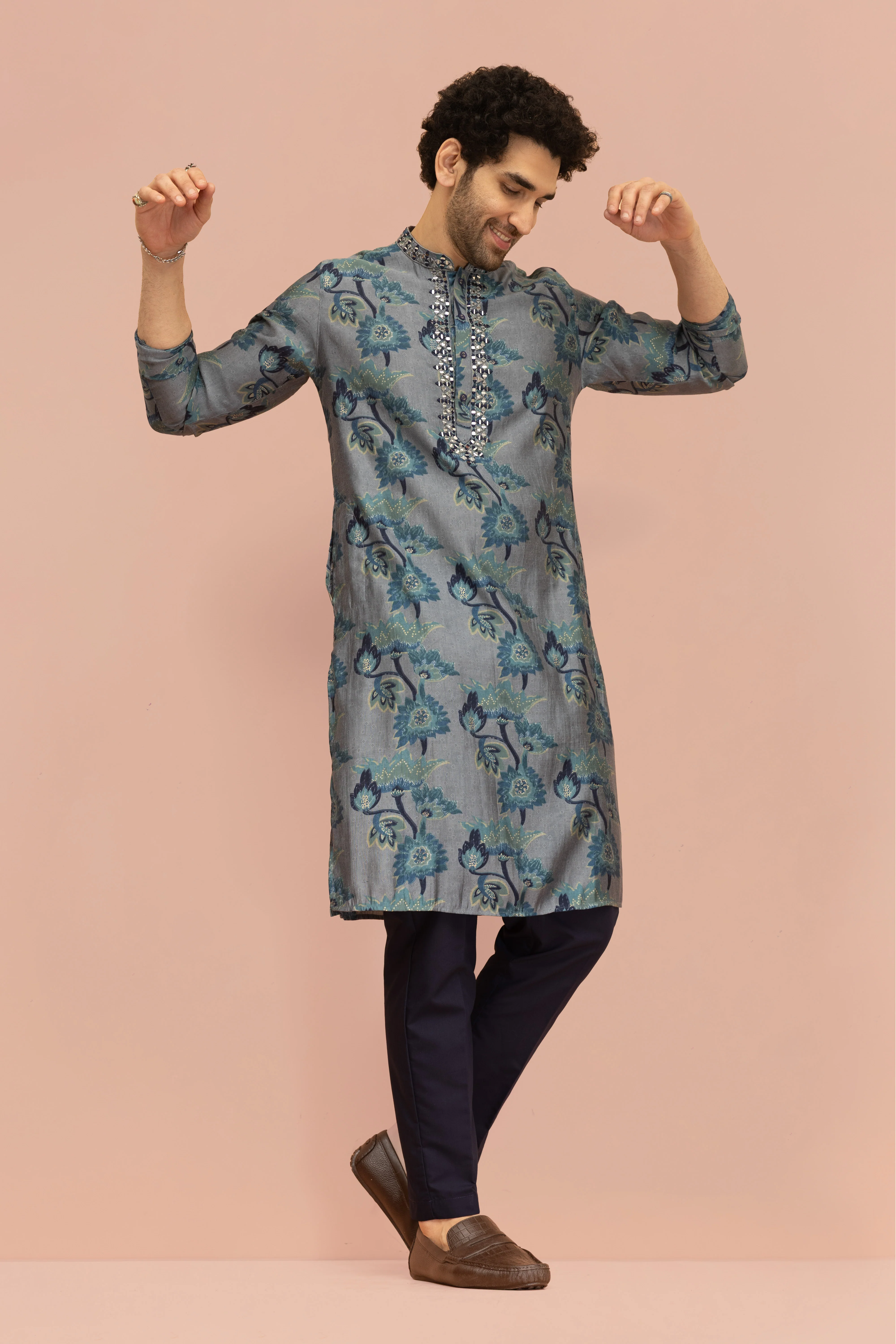 Grey Blue Floral Mirror Work Kurta - Image 6