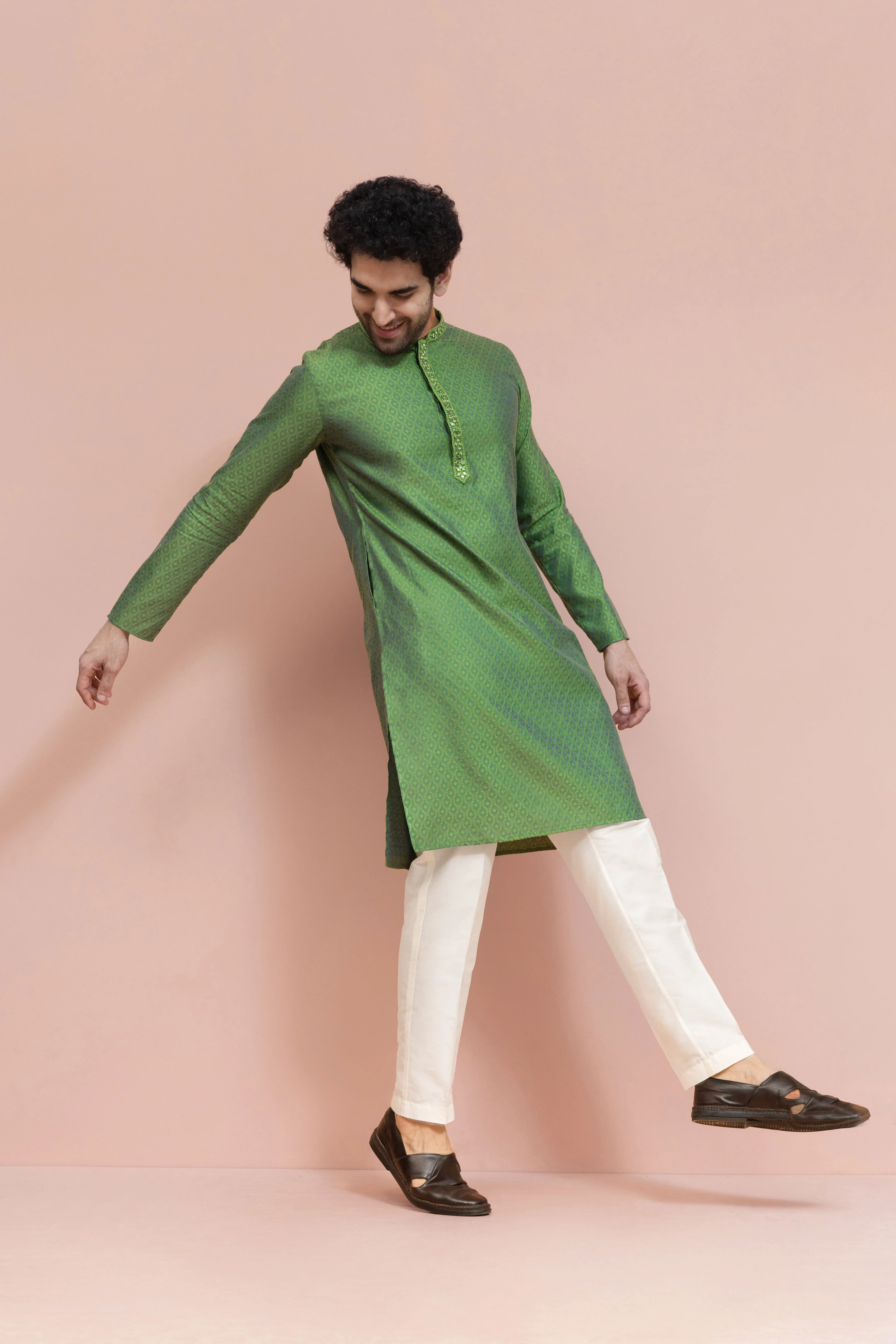 Men Green Ethnic Motifs Mirror work Kurta - Image 6