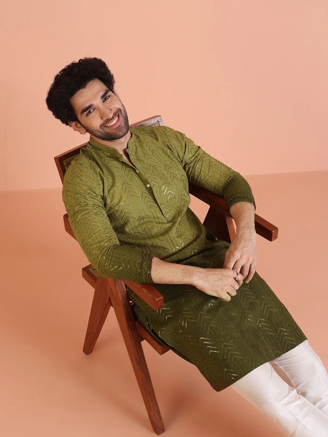 Men Ombre Embellished Sequinned Kurta - Image 6