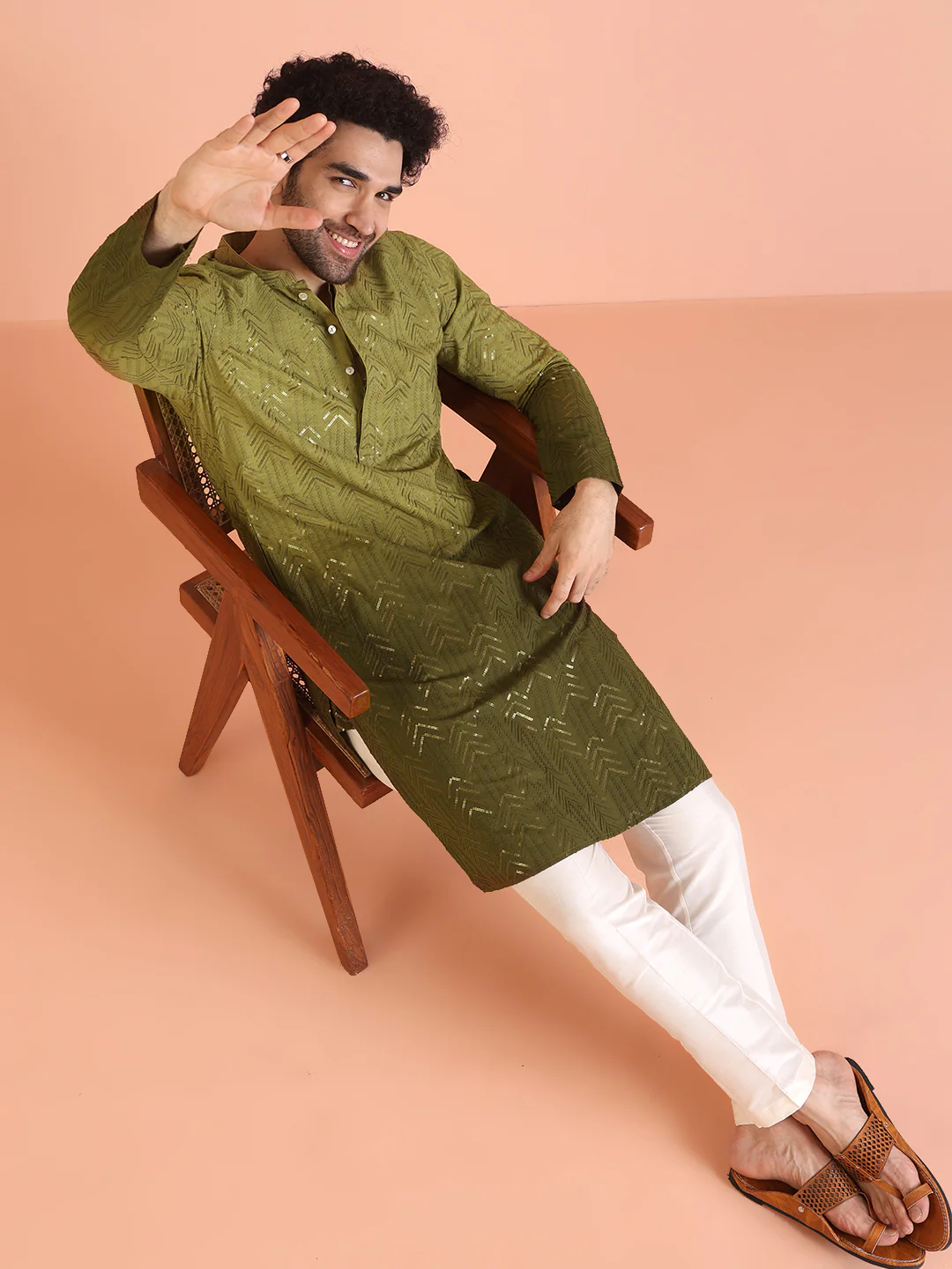 Men Ombre Embellished Sequinned Kurta - Image 7