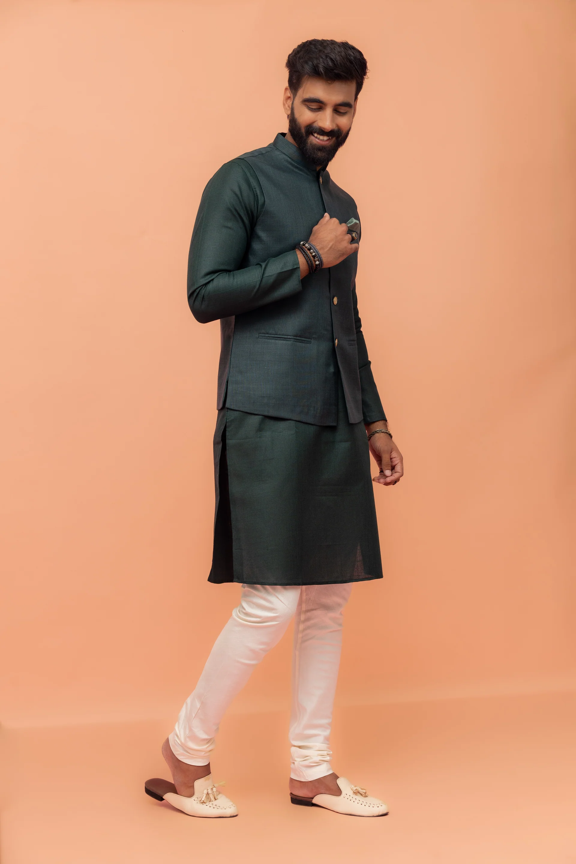 Men Green Solid Nehru Jacket - Image 5