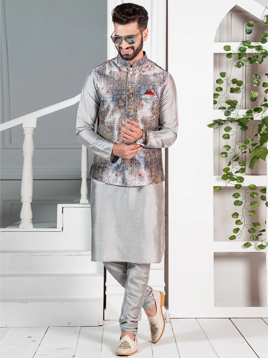 Men Grey Traditional Motifs Nehru Jacket - Image 2