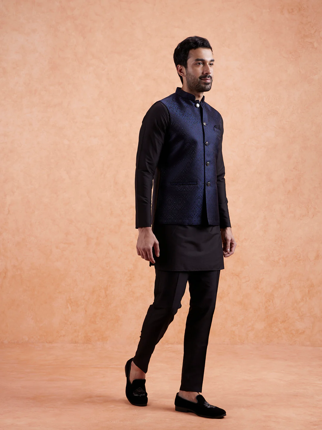 Men Navy Blue Textured Nehru Jacket - Image 4
