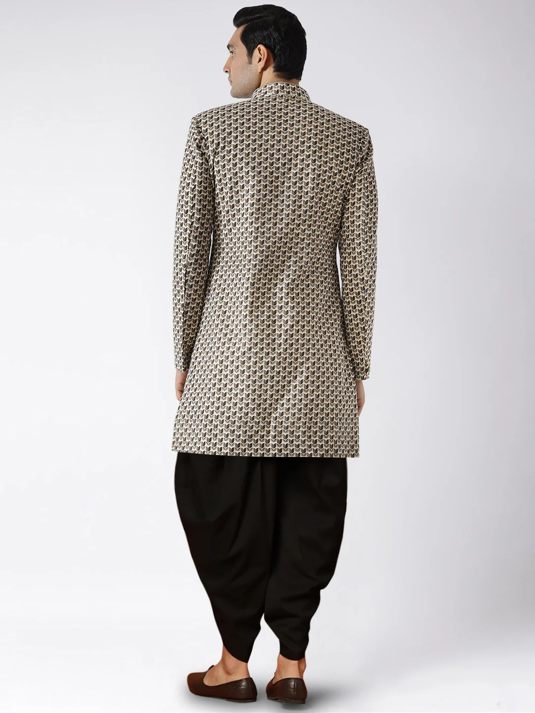 Kisah Men's Grey Indowestern Set With Dhoti - Image 4