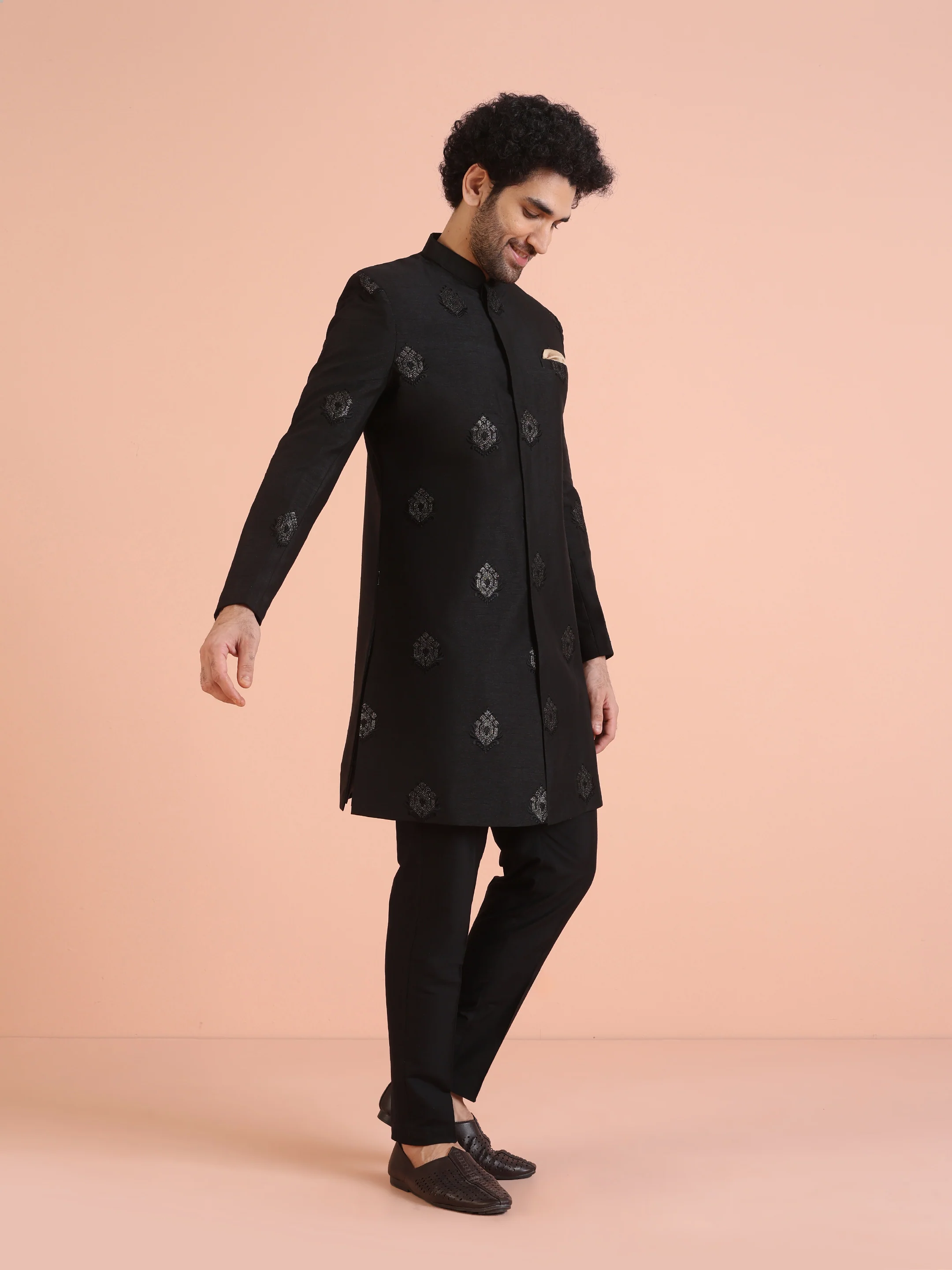 Men Black Jacquard Ethnic Motifs Indowestern Trouser Set - Image 2
