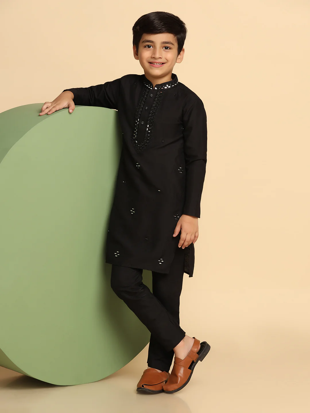 Boy's Black Self Design Kurta - Image 6