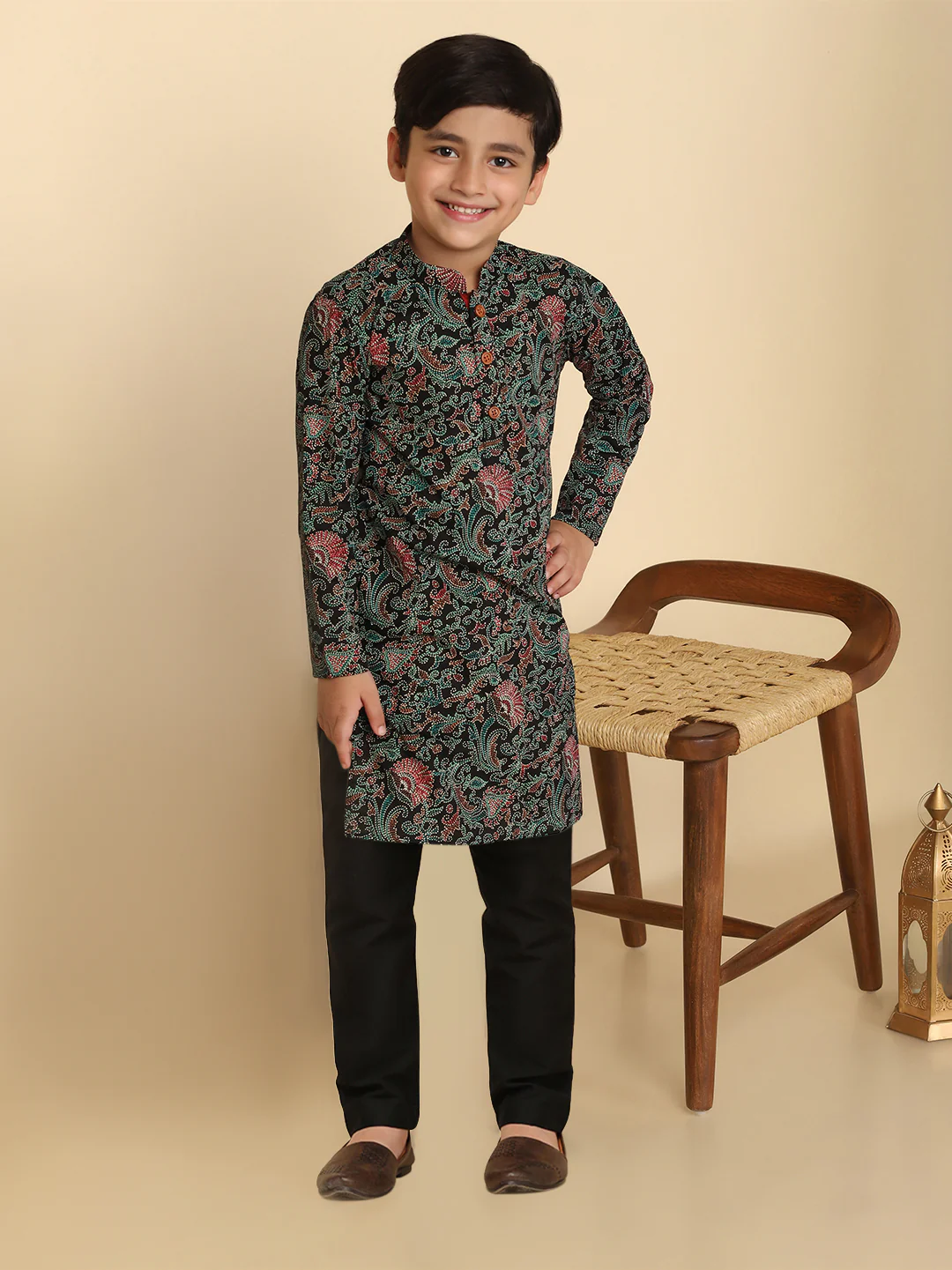 Boys Black Kurta Pyjama Set - Image 6