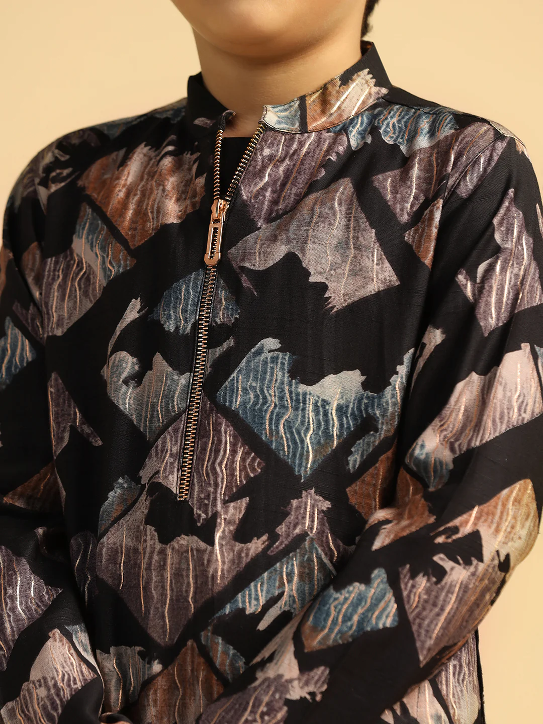 Boy's Black Printed Kurta Pyjama Set - Image 5
