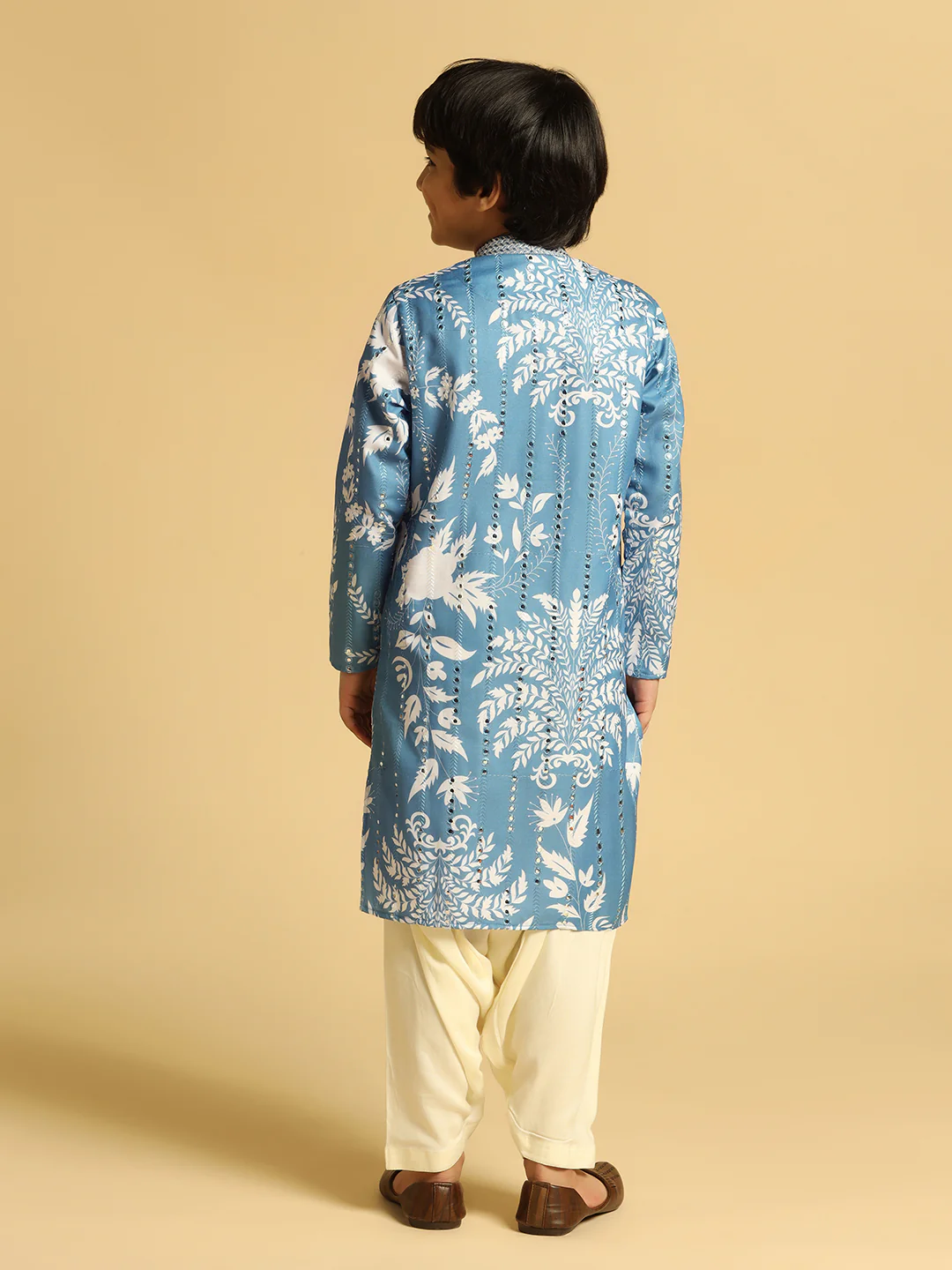 Boy's Blue Printed Thread Work Kurta - Image 4