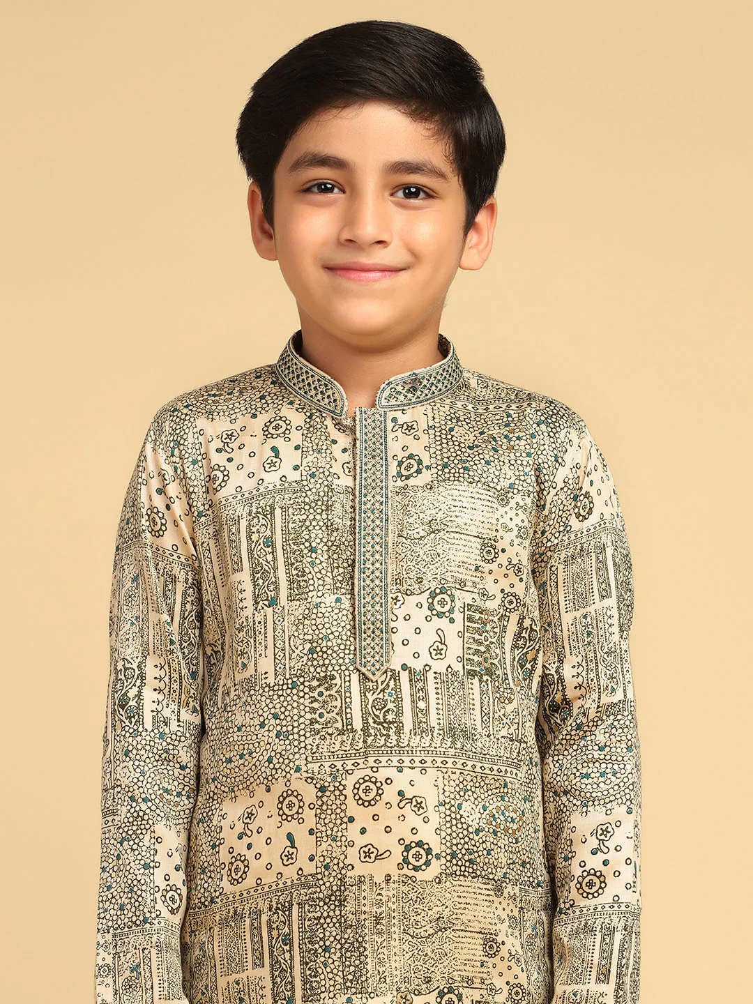 Boy's Bottle Green Foil Print Abstract Kurta Pyjama Set - Image 8