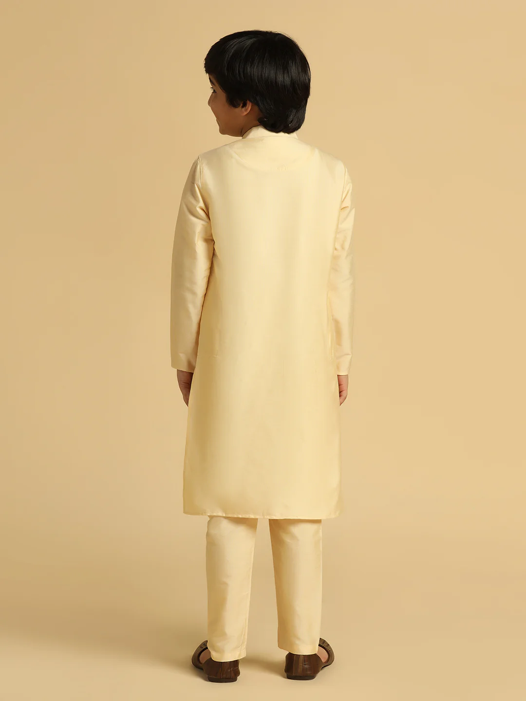 Boy's Cream Solid Kurta - Image 4