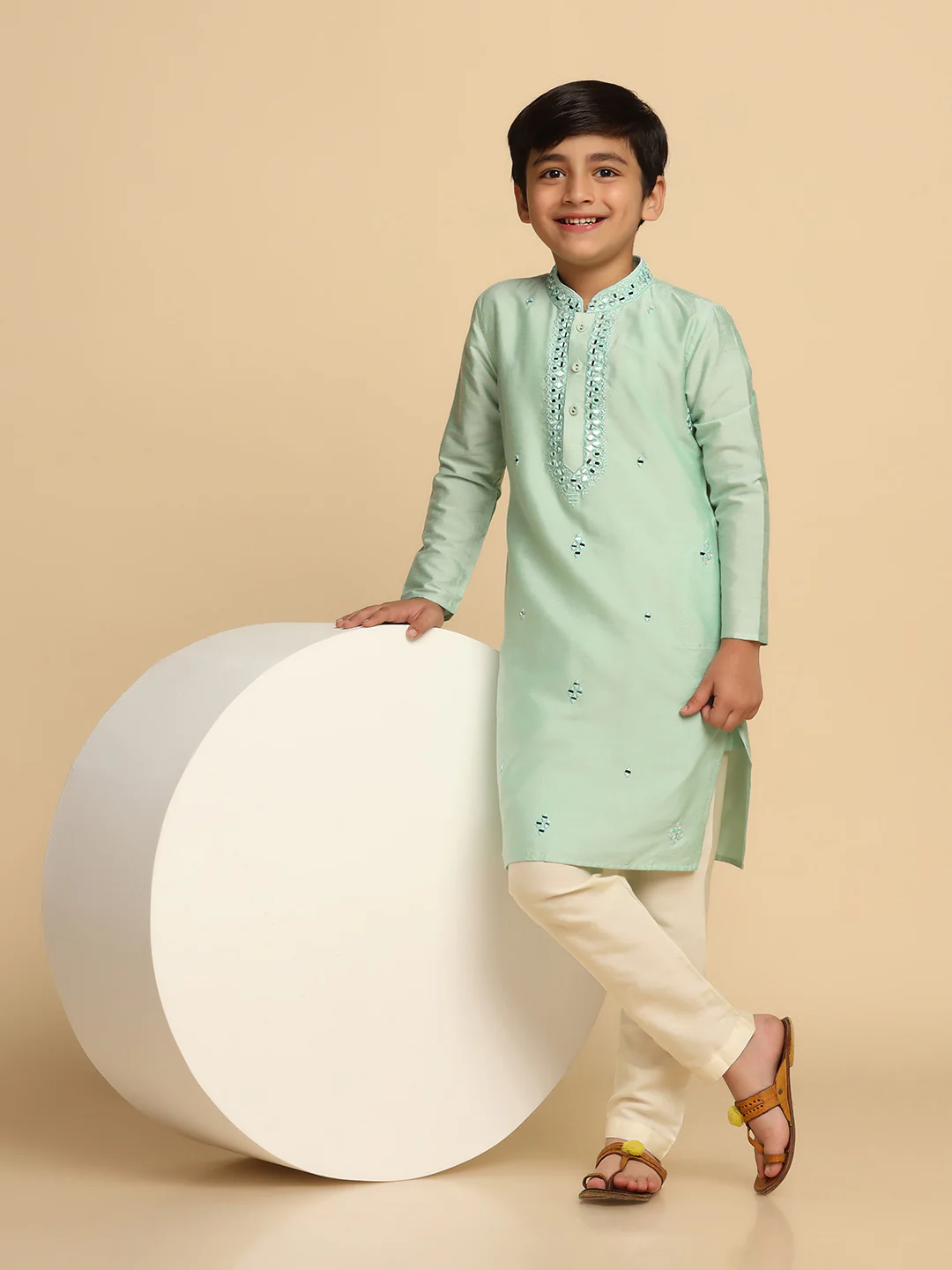 Boy's Green Self Design Kurta - Image 6