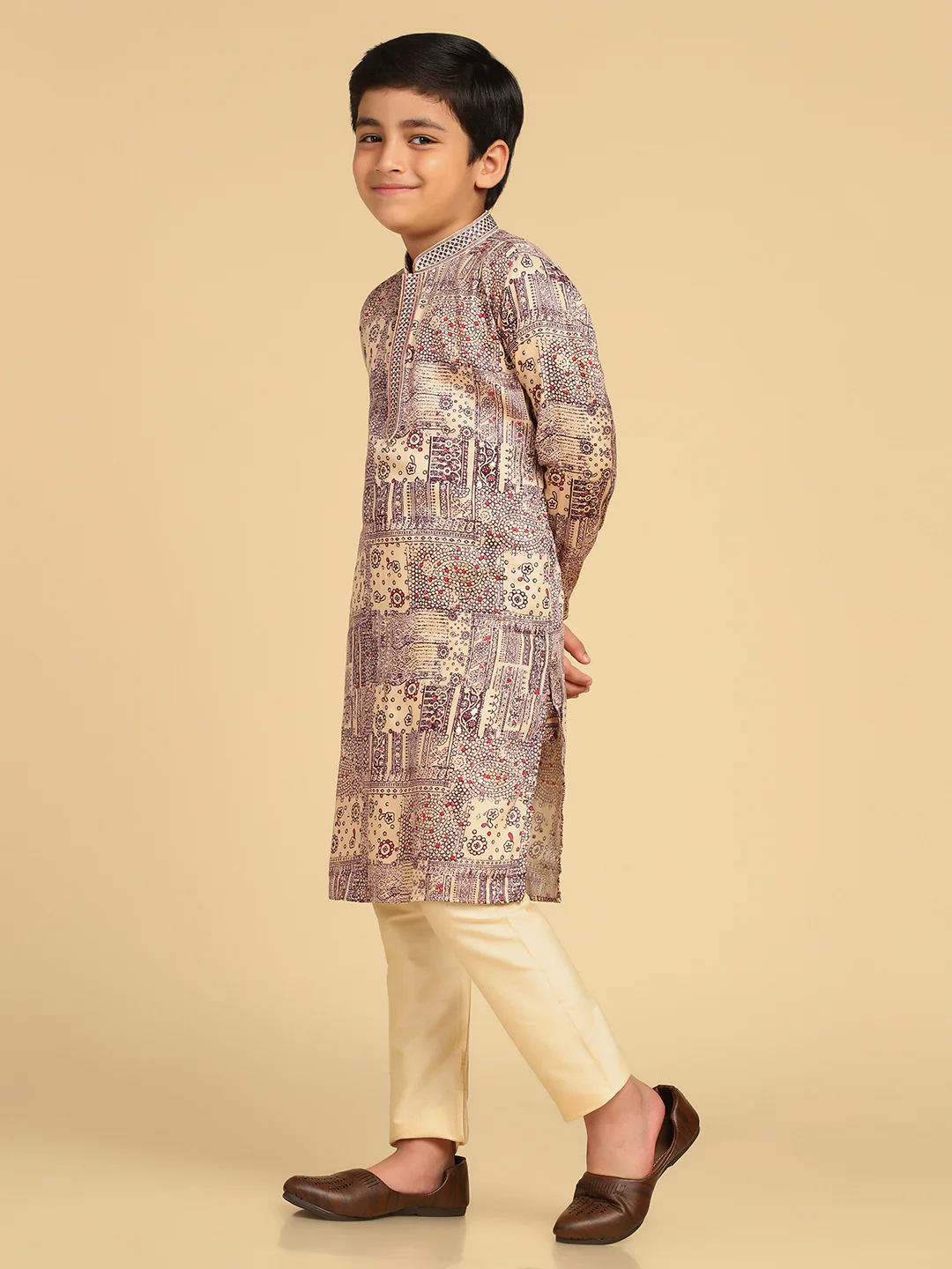 Boy's Magenta Foil Print Abstract Kurta - Image 2