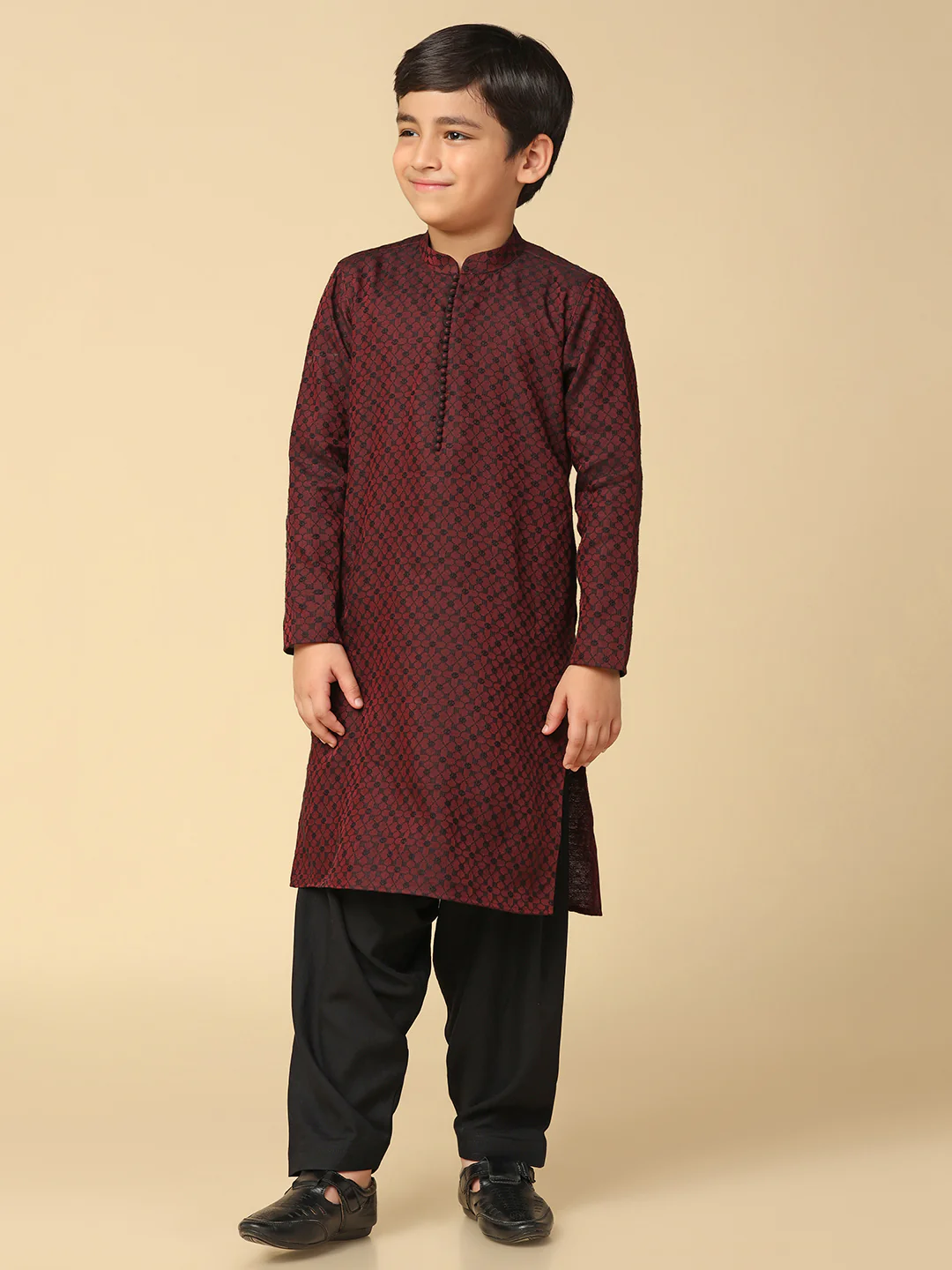Boy's Maroon Jacquard Abstract Kurta Patiala Set - Image 3