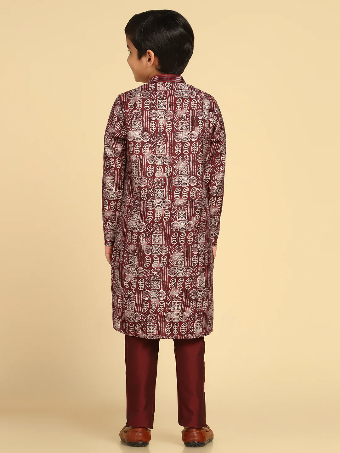 Boy's Maroon Printed Paisley Kurta - Image 4